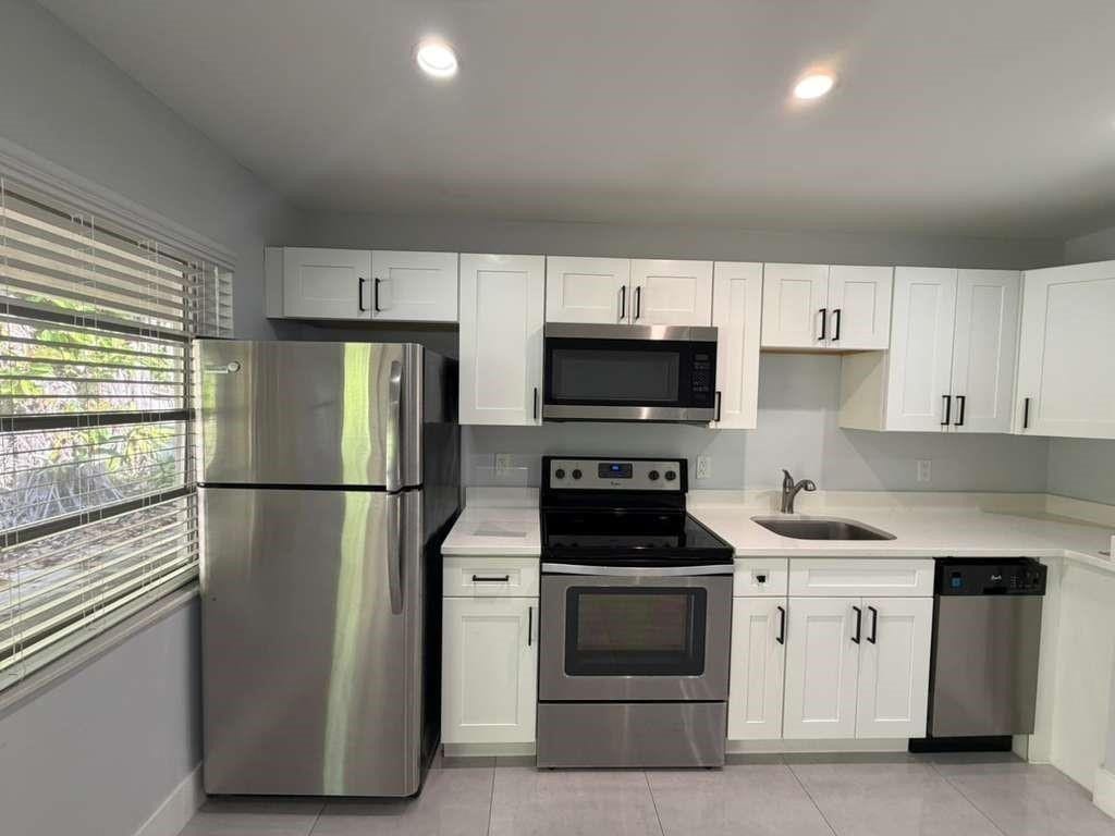 820 N Victoria Park Road, #3, Fort Lauderdale, Fort Lauderdale, FL 33304 Photo 4