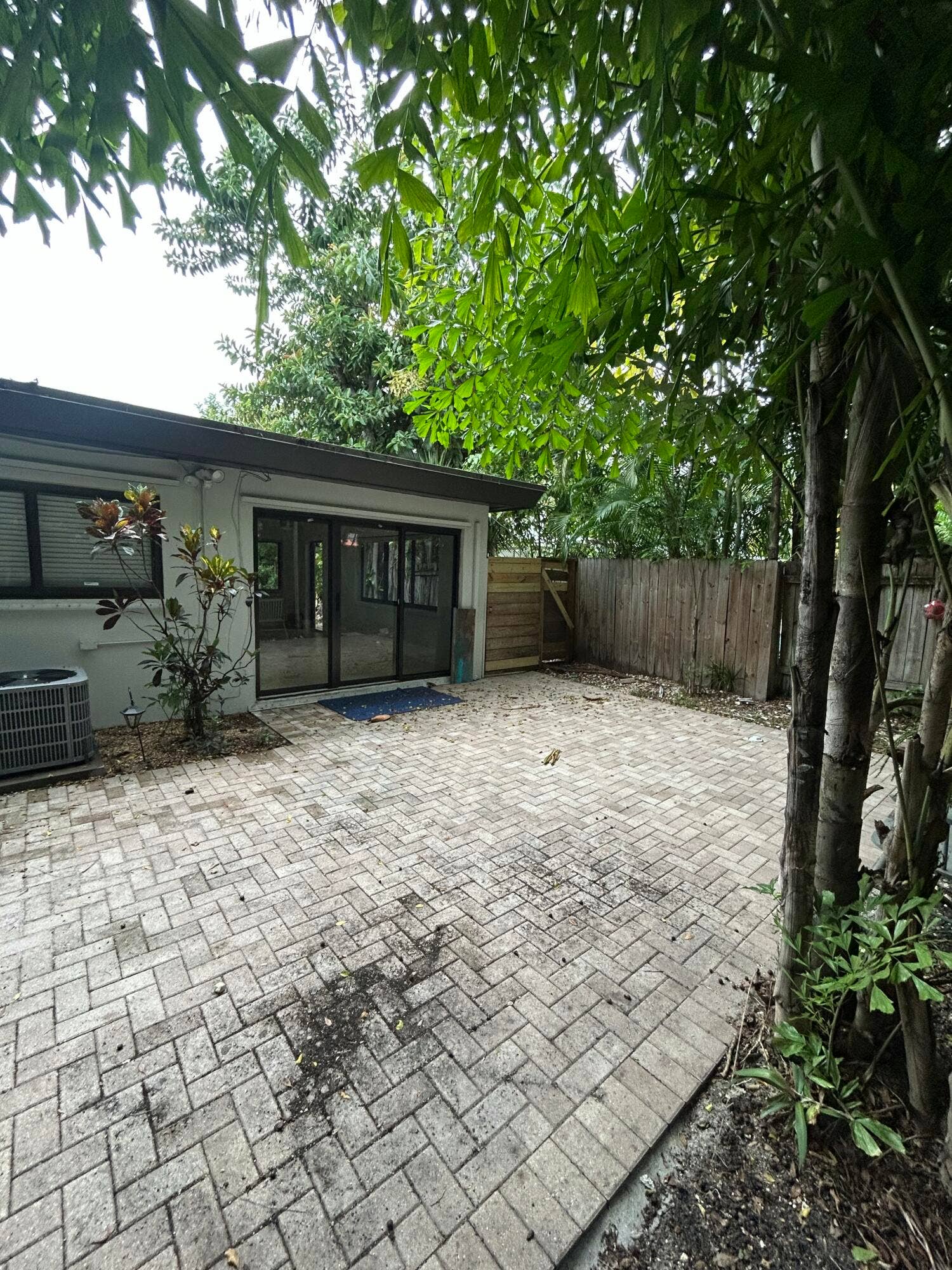 820 N Victoria Park Road, #5, Fort Lauderdale, Fort Lauderdale, FL 33304 IMG_3171