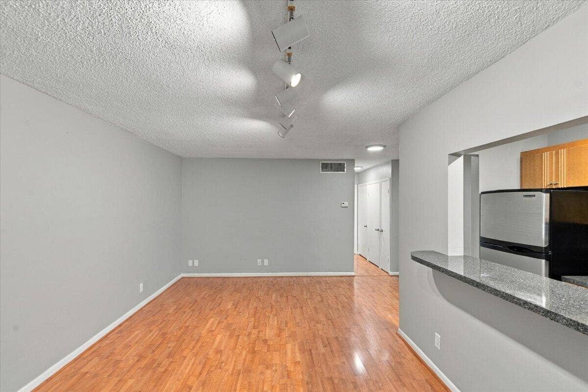 2110 NE 39TH Street, #8B, Fort Lauderdale, Fort Lauderdale, FL 33308 18-DSC_2550