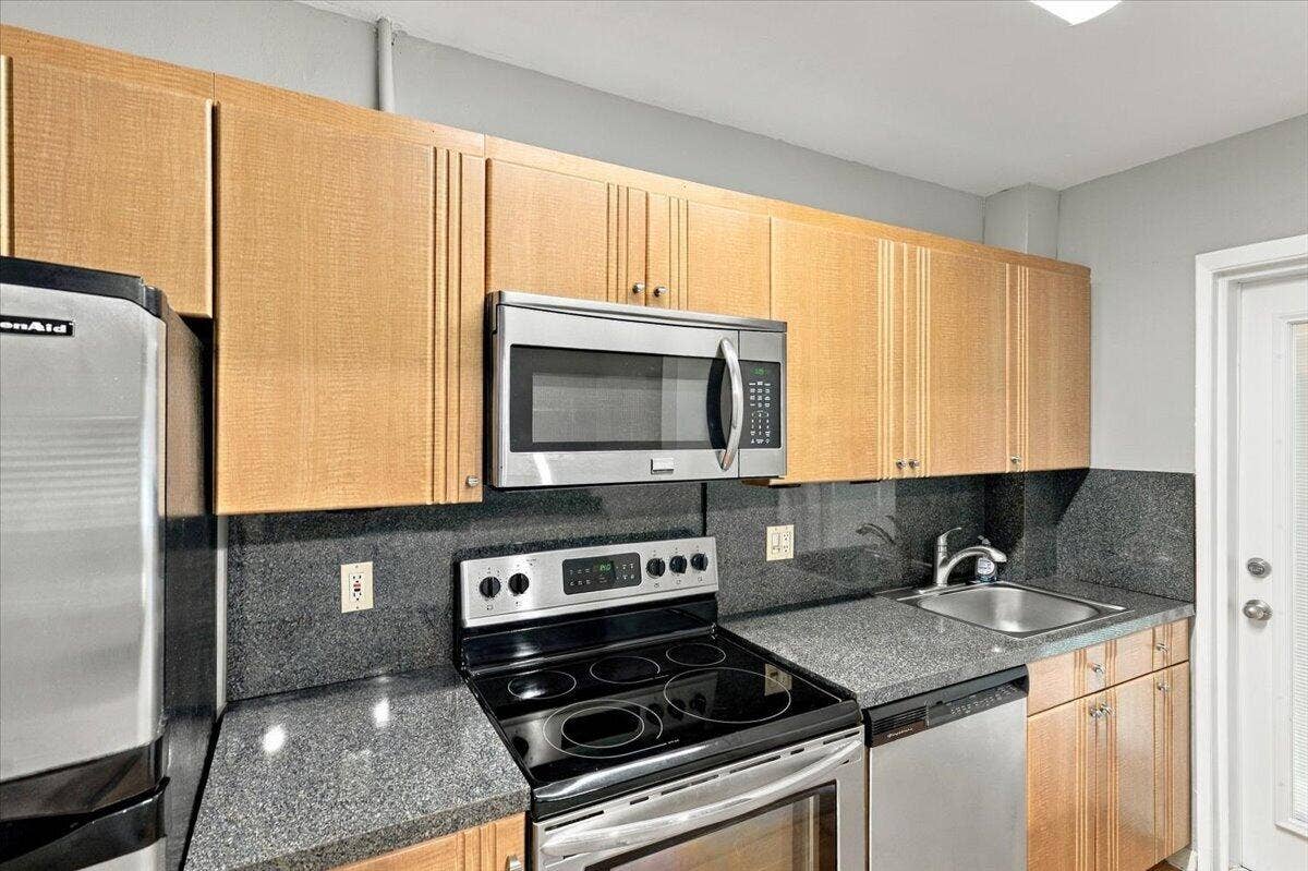 2110 NE 39TH Street, #8B, Fort Lauderdale, Fort Lauderdale, FL 33308 23-DSC_2565