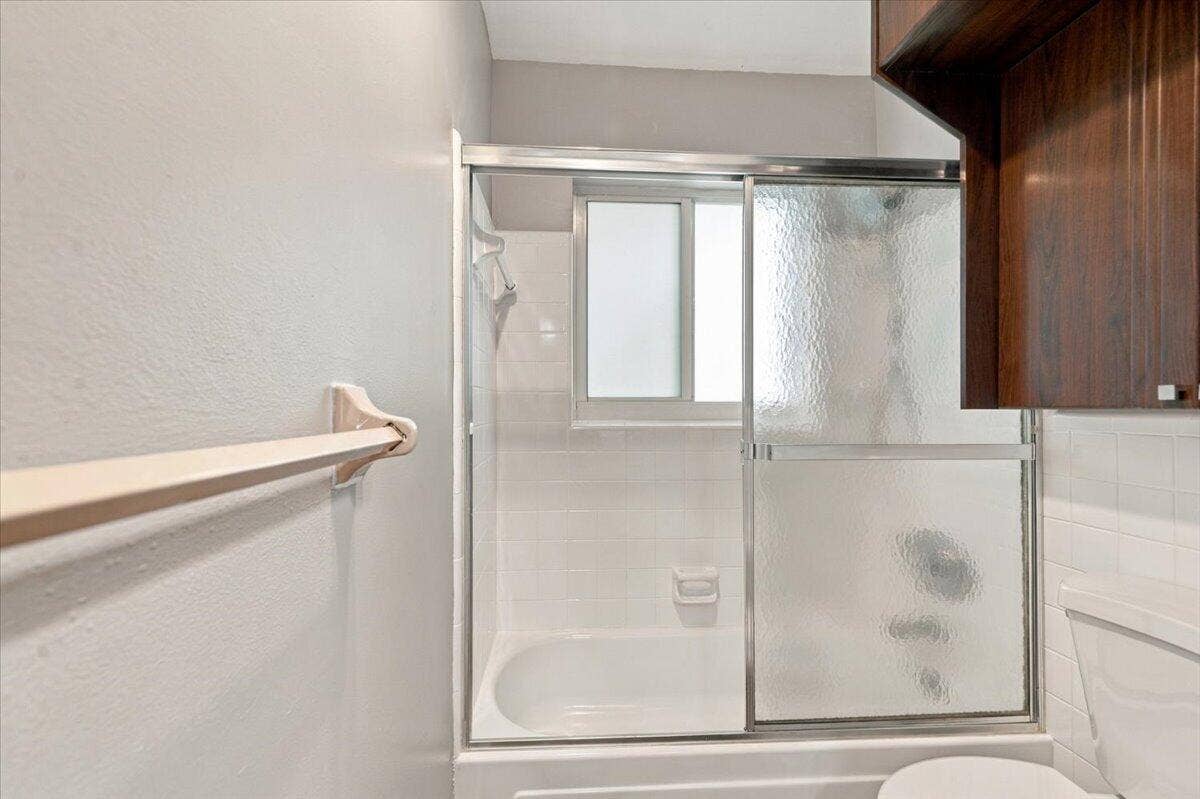 2110 NE 39TH Street, #8B, Fort Lauderdale, Fort Lauderdale, FL 33308 27-DSC_2577