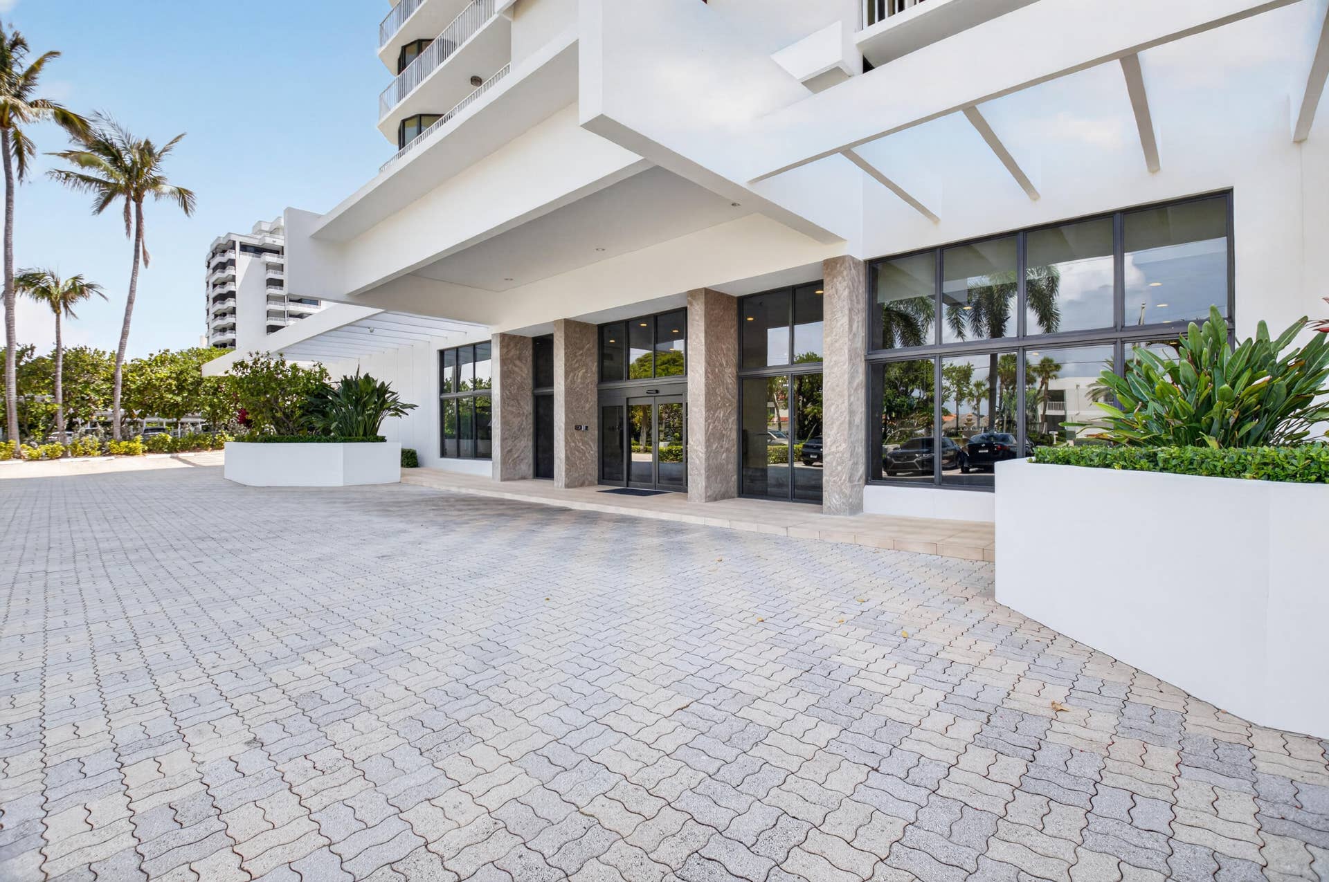 2917 S Ocean Boulevard, #902, Highland Beach, FL 33487 DSC_9343