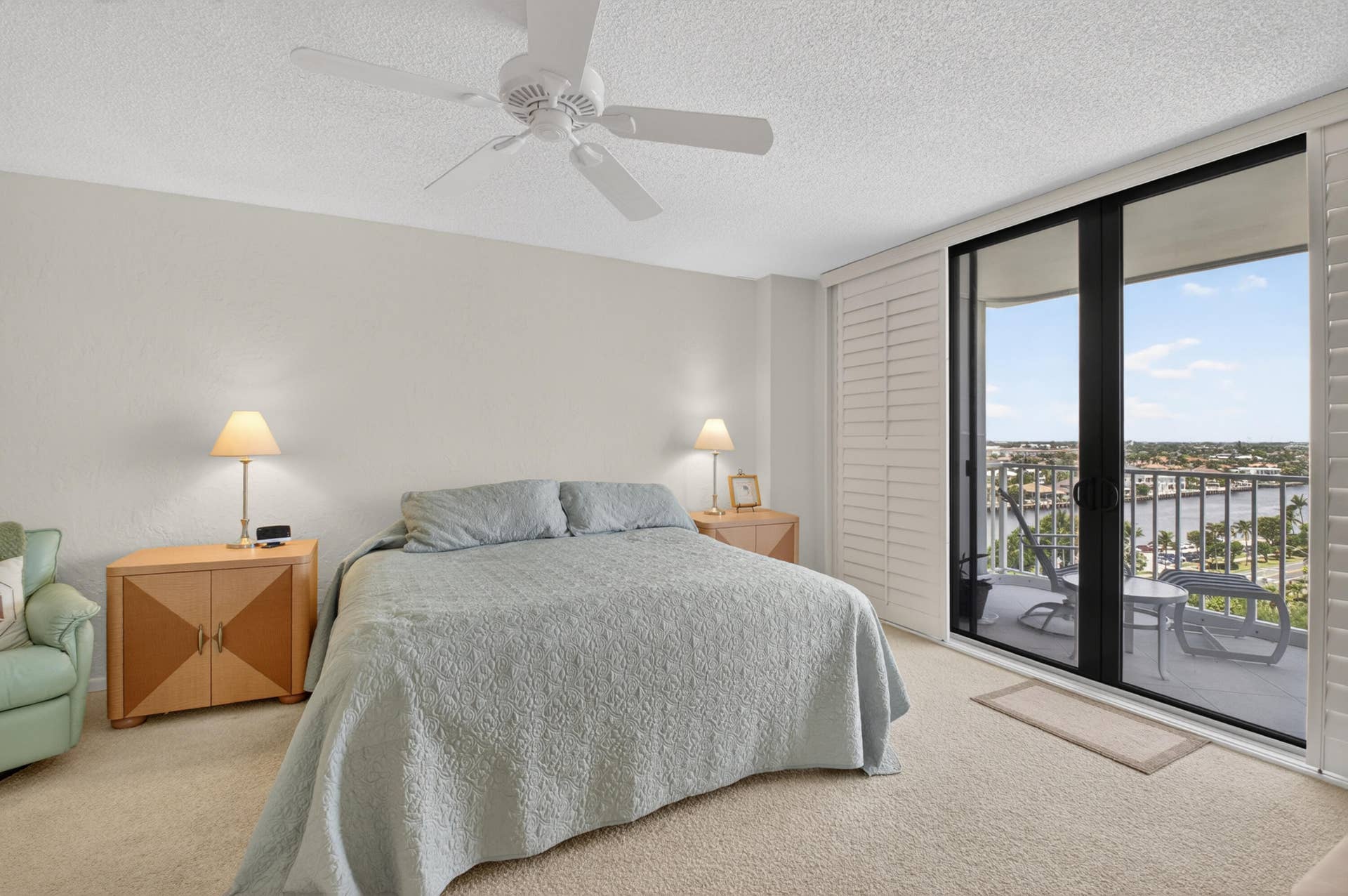 2917 S Ocean Boulevard, #902, Highland Beach, FL 33487 DSC_9432