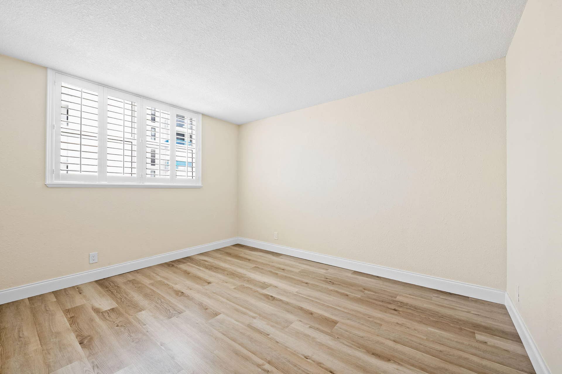 812 Briny Avenue, #10A, Pompano Beach, FL 33062 19-web-or-mls-DSC_3894