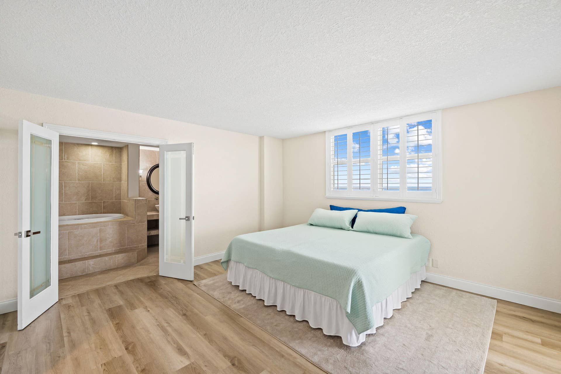 812 Briny Avenue, #10A, Pompano Beach, FL 33062 14-web-or-mls-DSC_3859