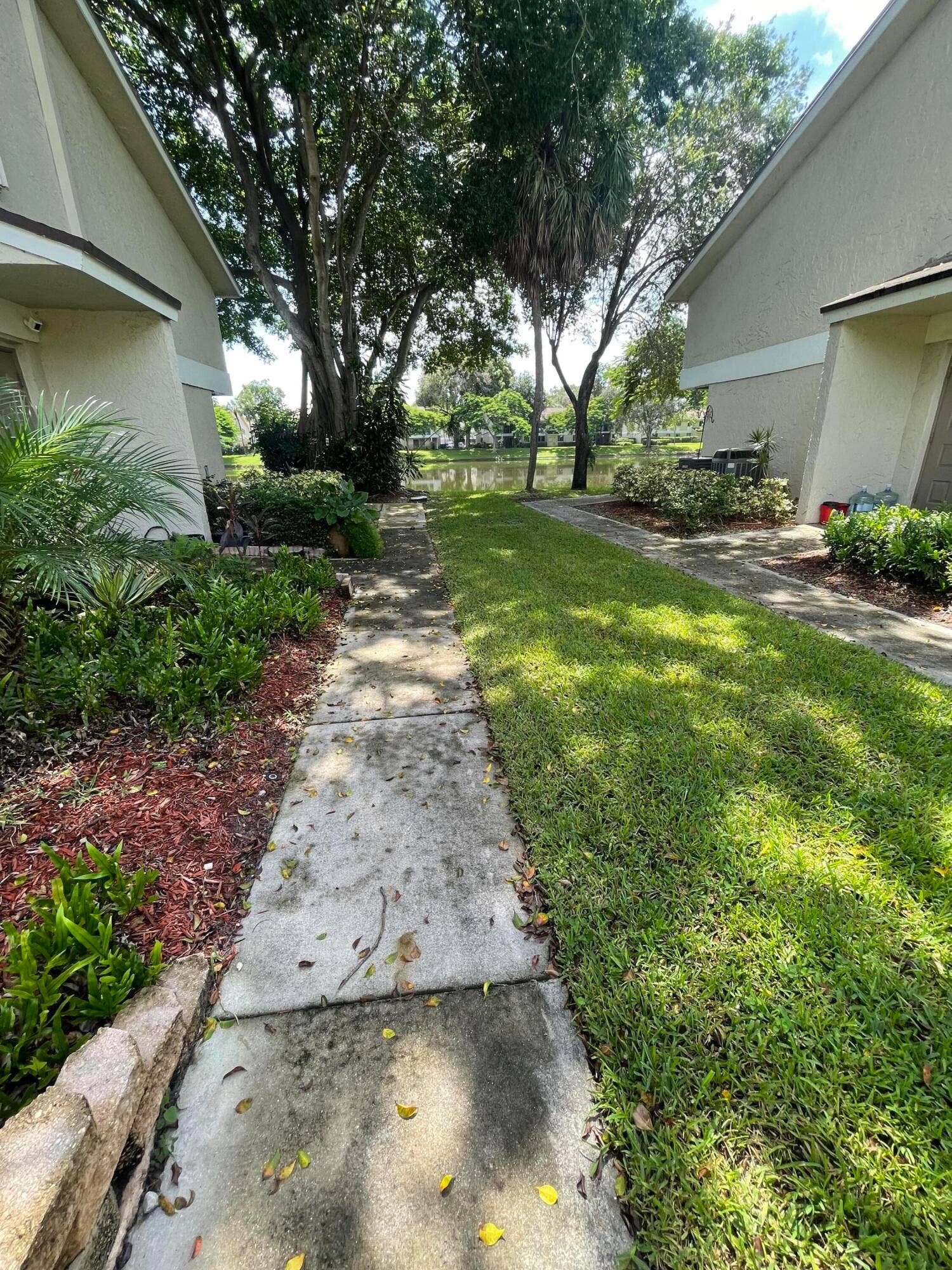 407 GARDENS Drive, #102, Pompano Beach, FL 33069 IMG_0577