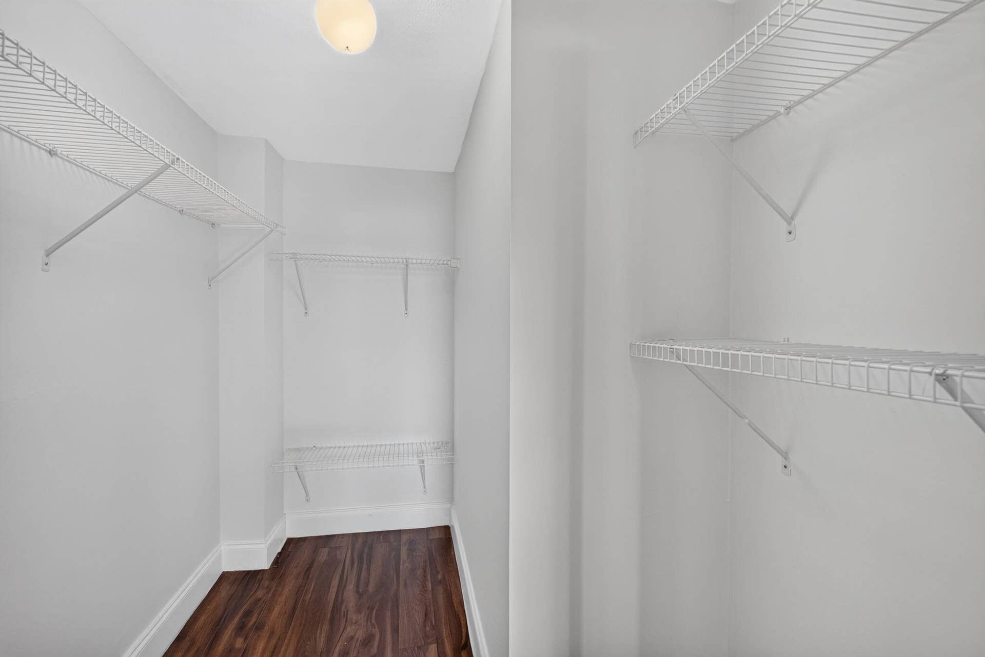 250 Jacaranda Drive, #411, Plantation, FL 33324 13 Primary Walk-in Closet