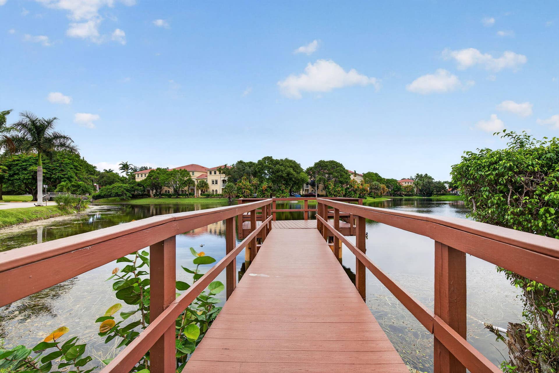 250 Jacaranda Drive, #411, Plantation, FL 33324 21 Community Dock