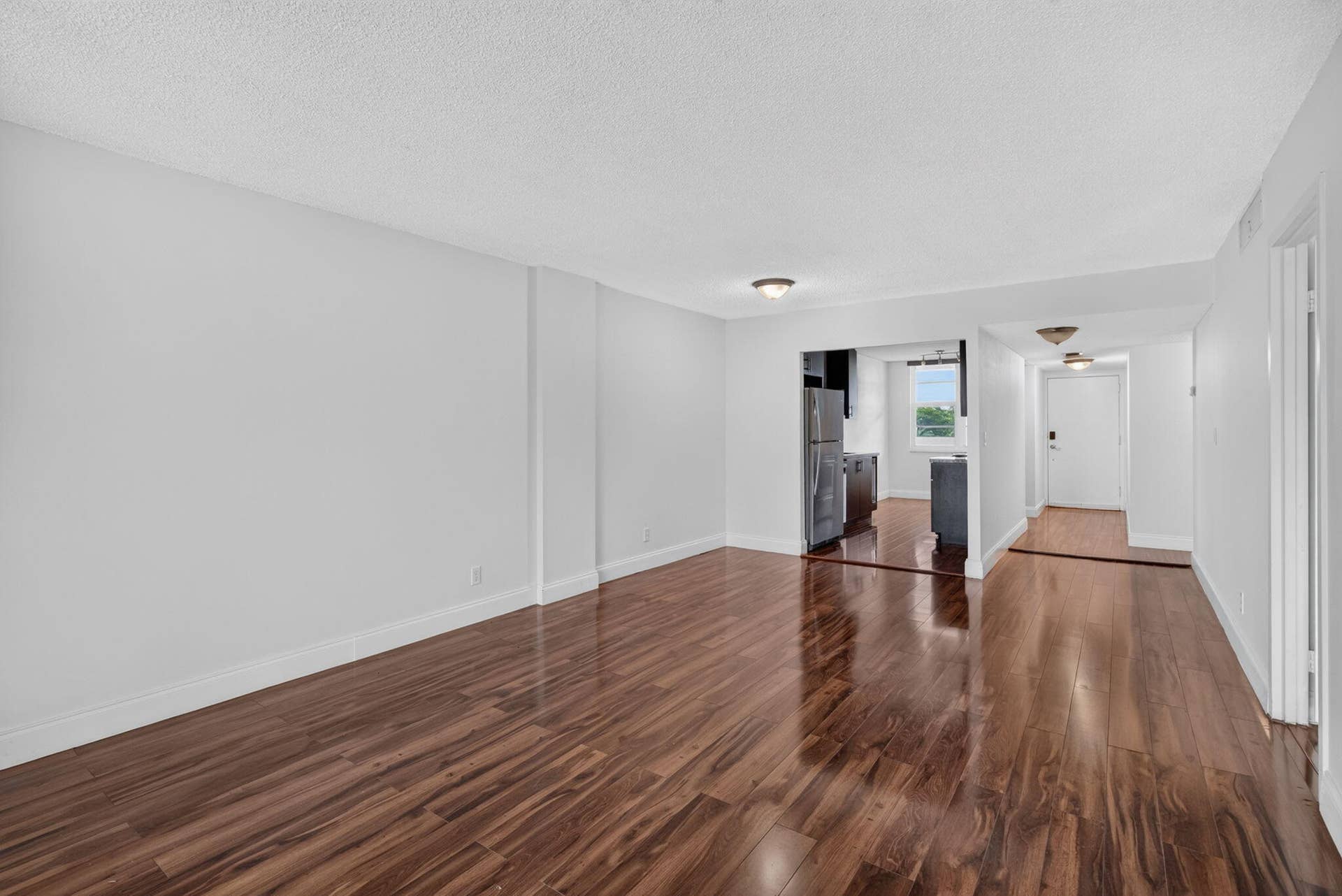 250 Jacaranda Drive, #411, Plantation, FL 33324 06 Dining Room Kitchen and Foyer