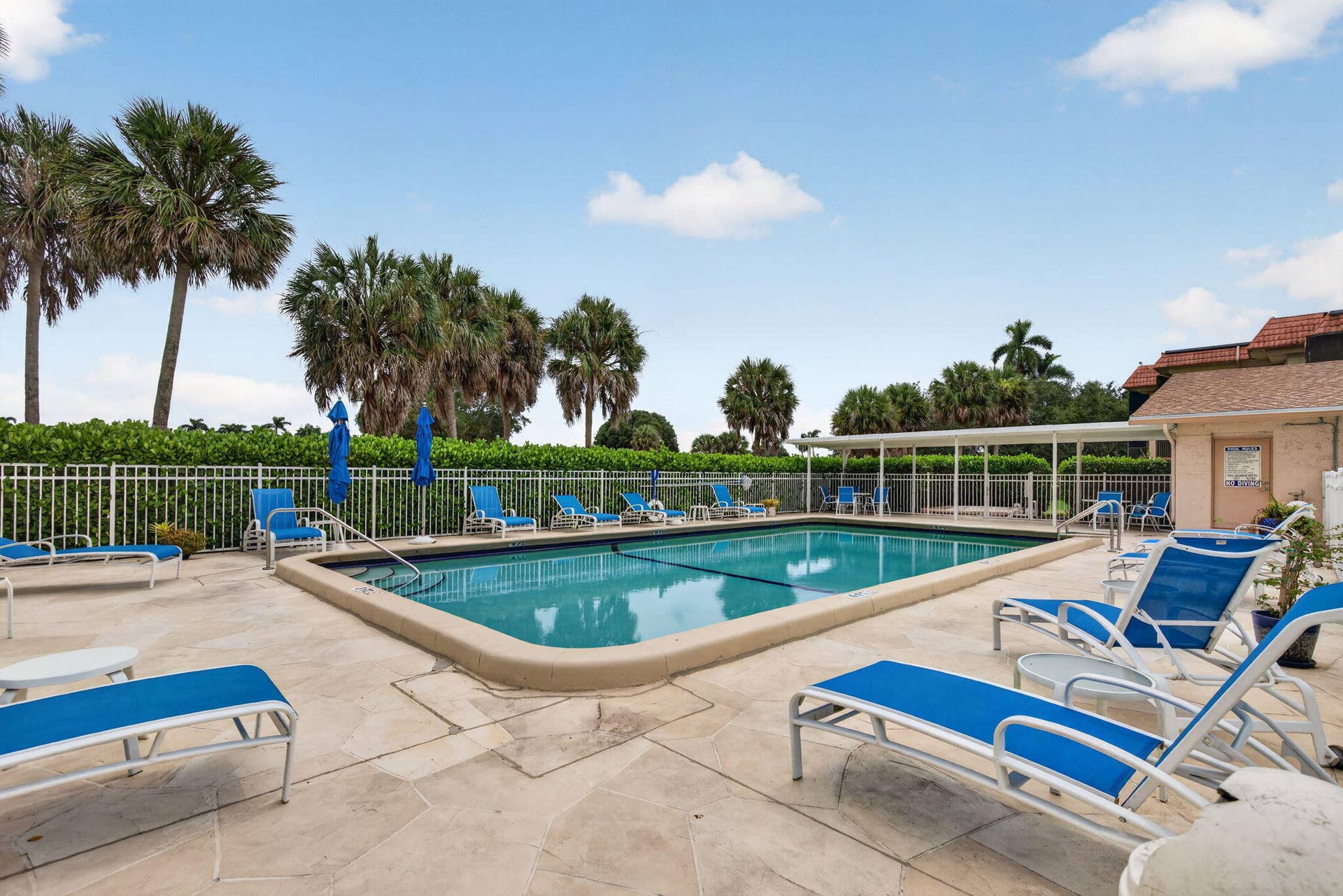 250 Jacaranda Drive, #411, Plantation, FL 33324 19 Community Pool