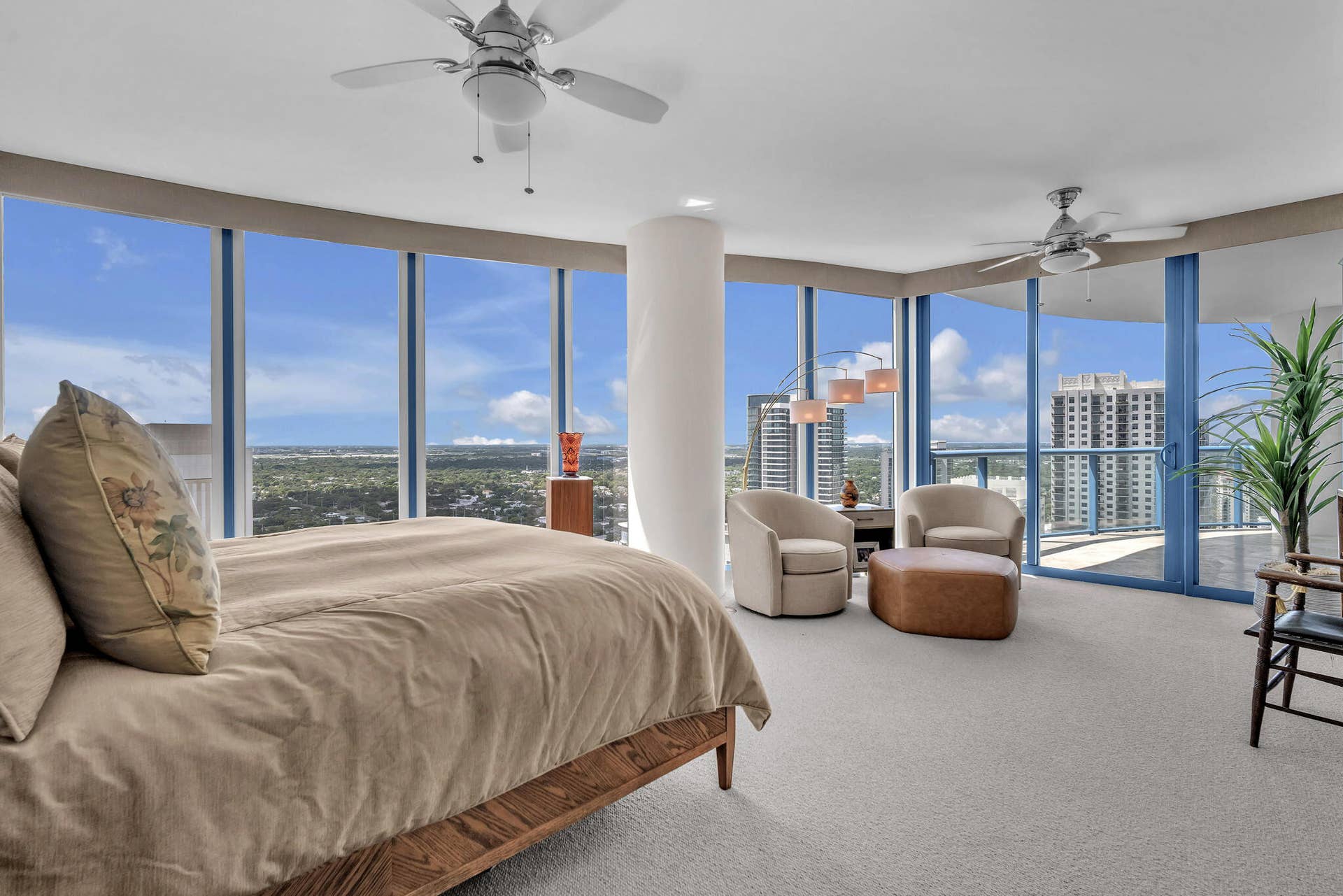 333 LAS OLAS Way, #3502, Fort Lauderdale, FL 33301 bedmaster_5237