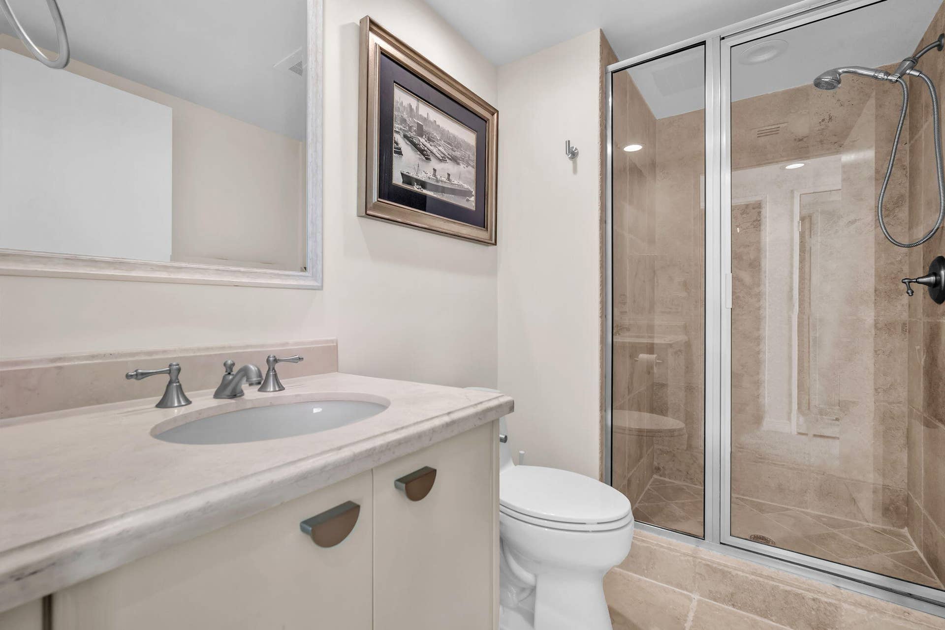 333 LAS OLAS Way, #3502, Fort Lauderdale, FL 33301 bath2 5269