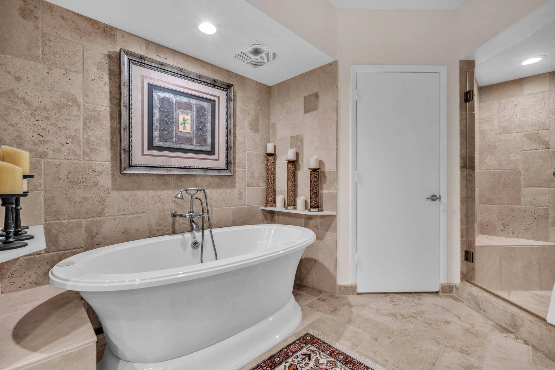 333 LAS OLAS Way, #3502, Fort Lauderdale, FL 33301 master bath_5228