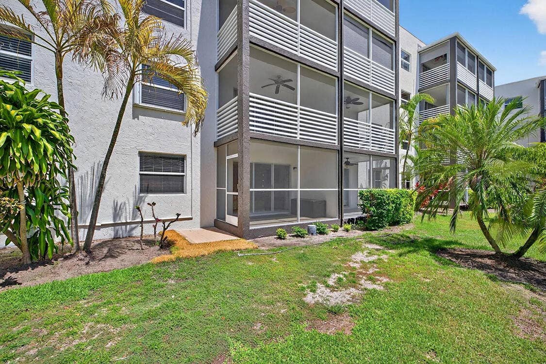 1541 S OCEAN Boulevard, #122, Lauderdale By The Sea, FL 33062 Lanai exterior