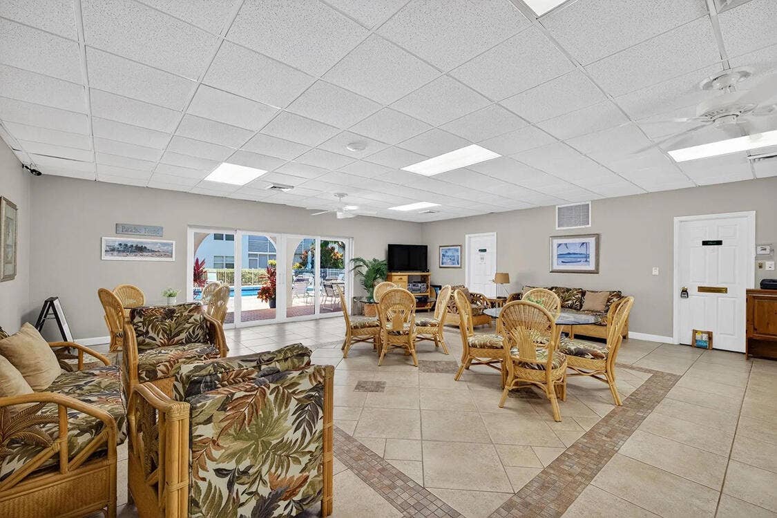 1541 S OCEAN Boulevard, #122, Lauderdale By The Sea, FL 33062 clubhouse