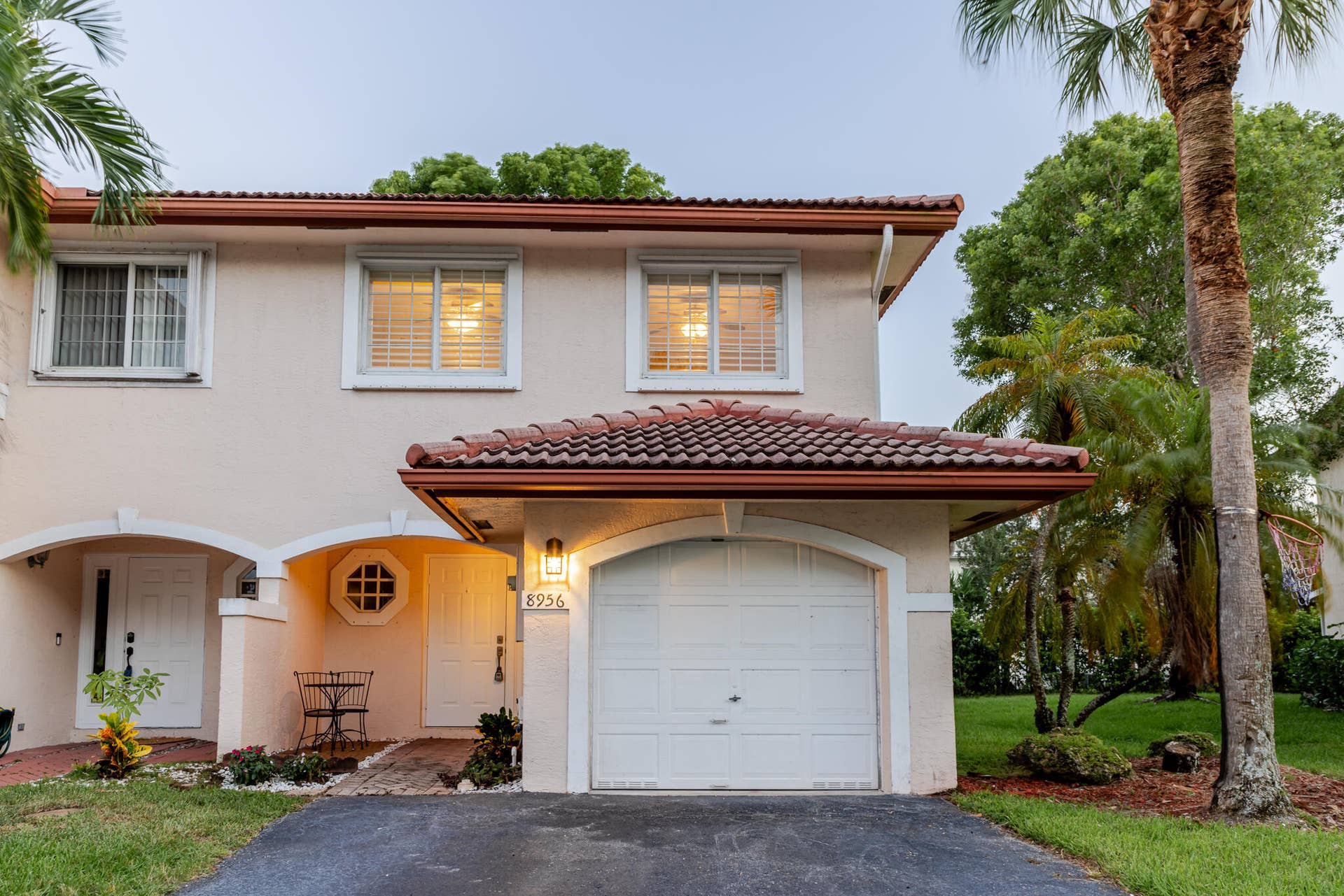 END UNIT With 1 CAR Garage plus TWO Parklng Spots