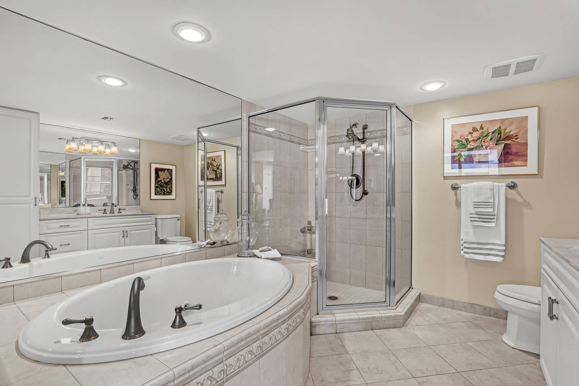 4200 N OCEAN Drive, #2-403, Singer Island, FL 33404 Primary Suite
