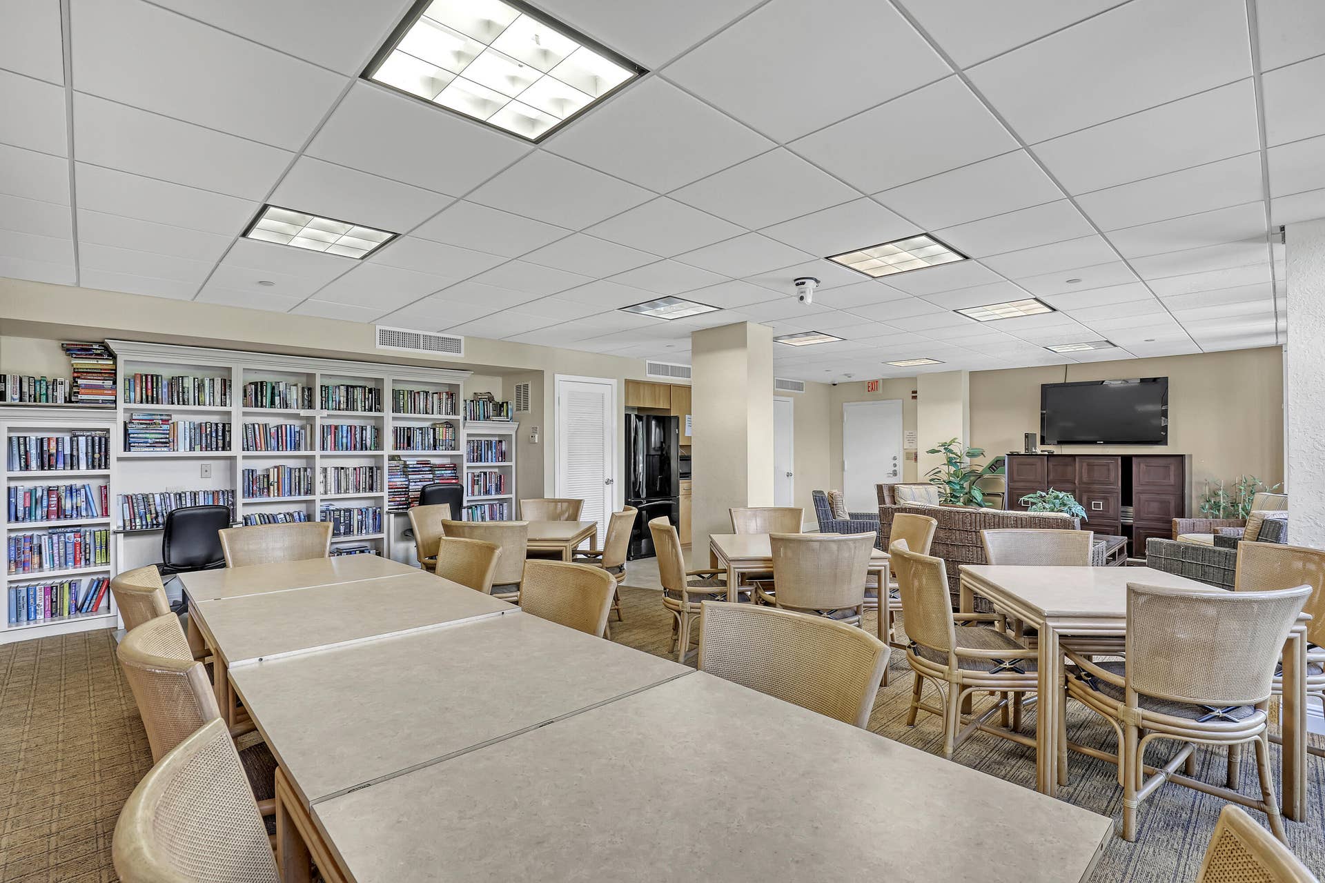 4200 N OCEAN Drive, #2-403, Singer Island, FL 33404 Community Room