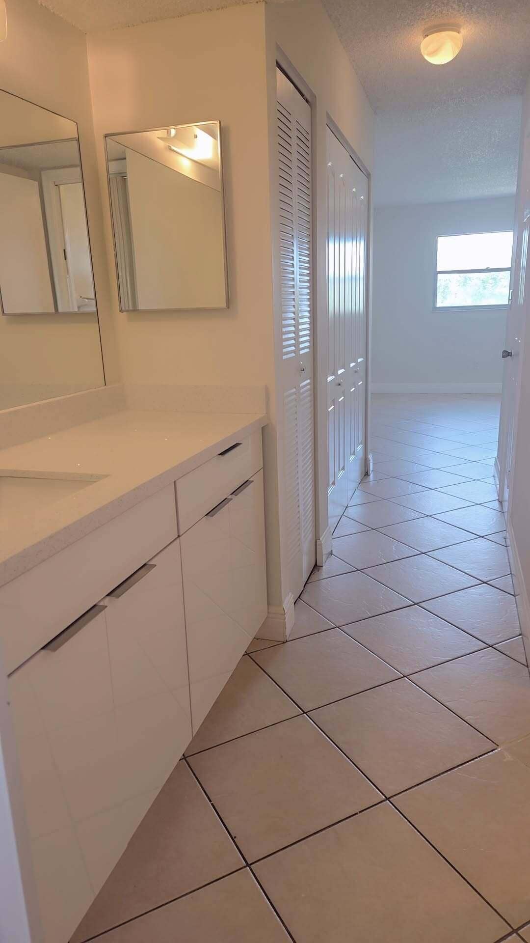 4121 STIRLING Road, #404, Dania, Dania Beach, FL 33314 OAKS404#15