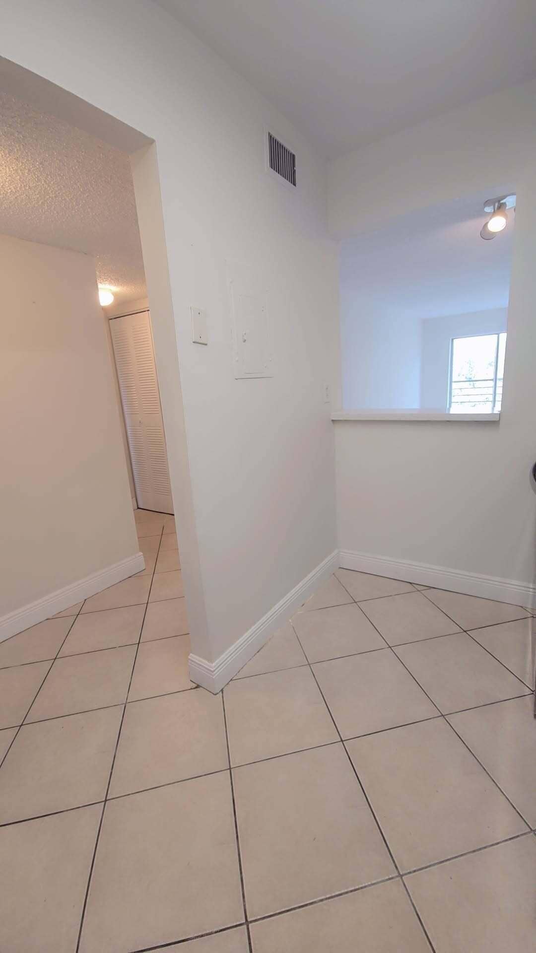 4121 STIRLING Road, #404, Dania, Dania Beach, FL 33314 OAKS#4043