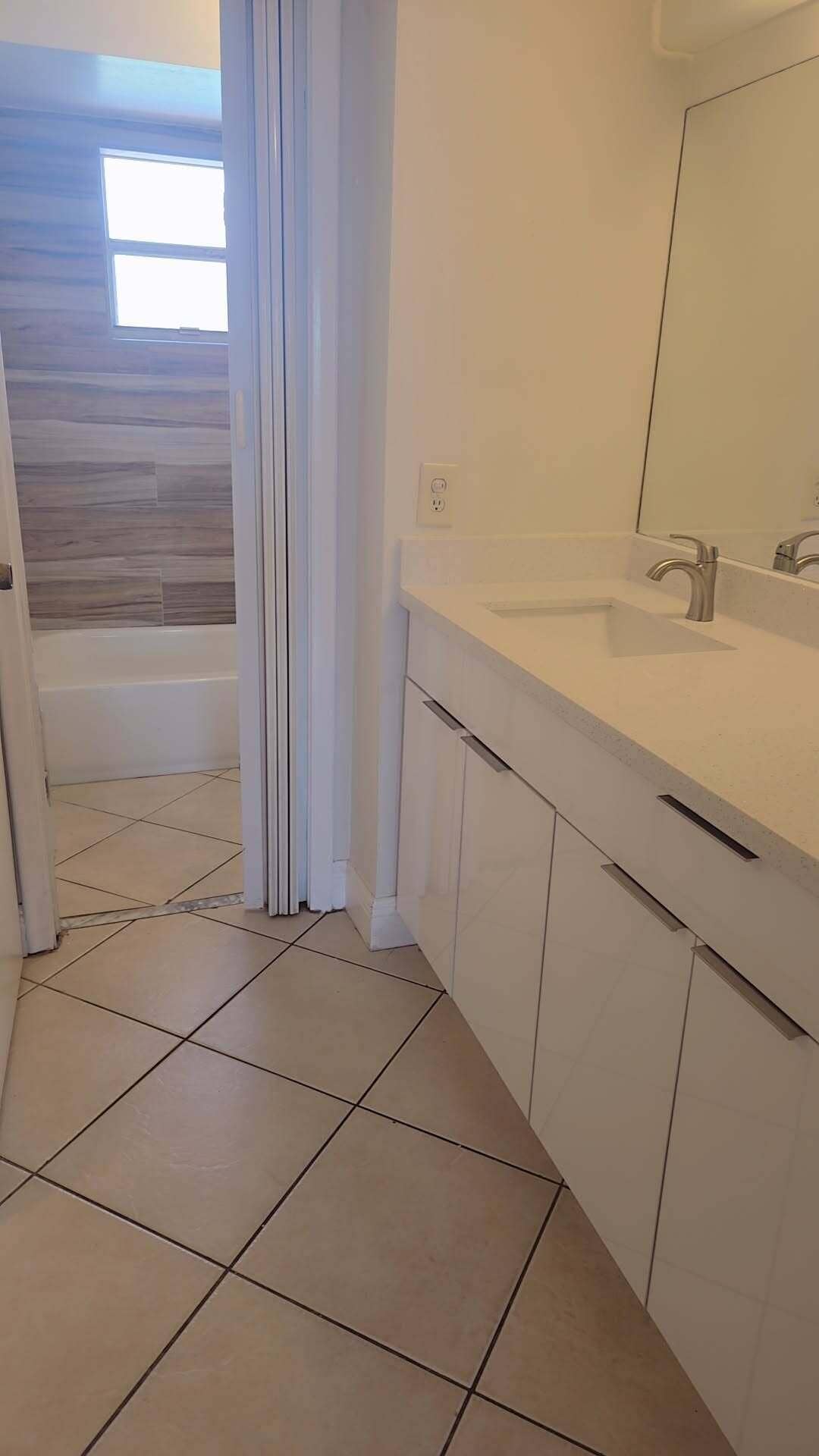 4121 STIRLING Road, #404, Dania, Dania Beach, FL 33314 OAKS404#13