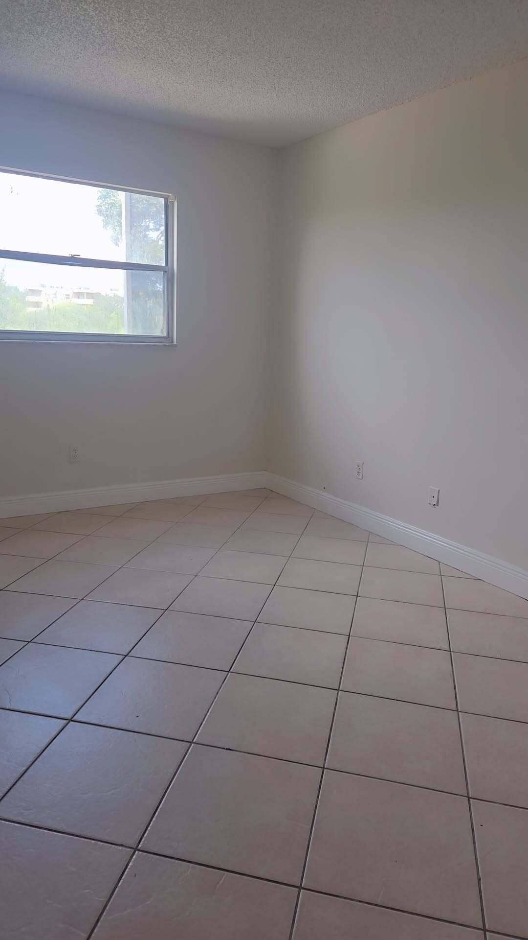 4121 STIRLING Road, #404, Dania, Dania Beach, FL 33314 OAKS404#17