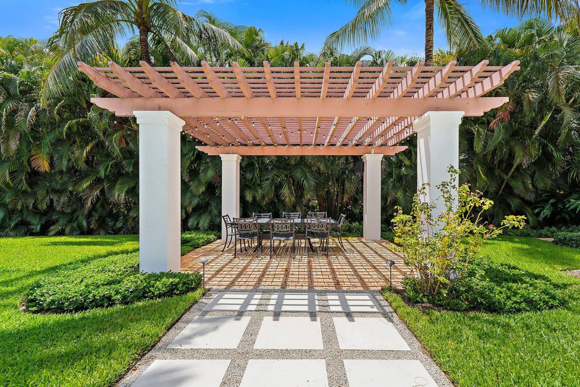 12420 Plantation Lane, North Palm Beach, FL 33408 Gazebo