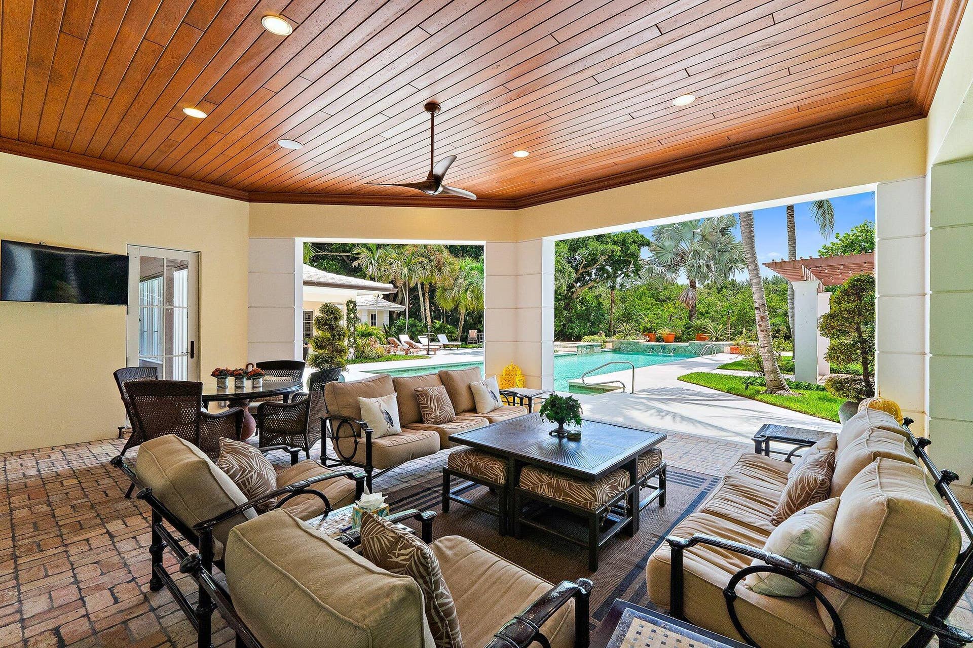 12420 Plantation Lane, North Palm Beach, FL 33408 Covered Lanai