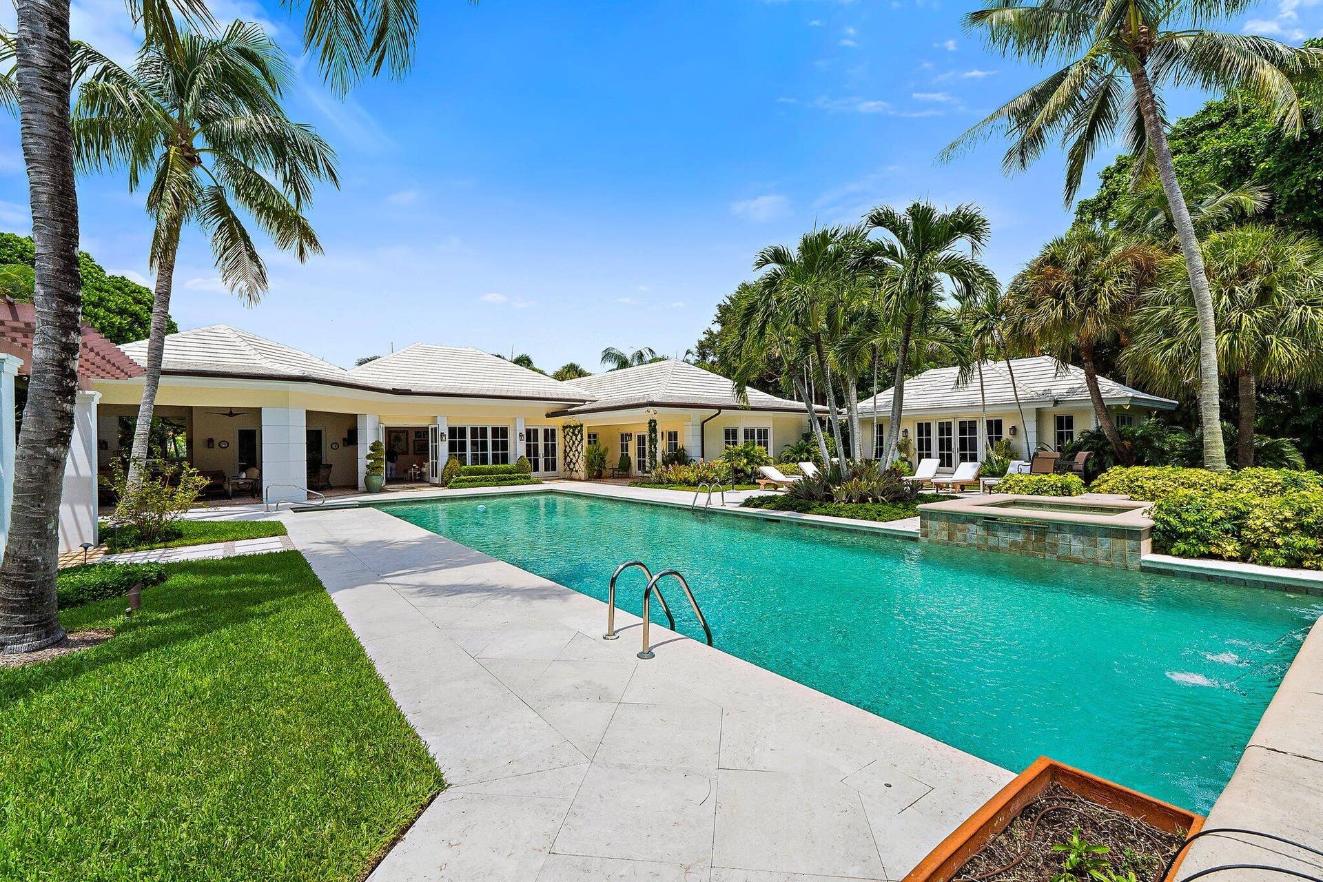 12420 Plantation Lane, North Palm Beach, FL 33408 60' Pool