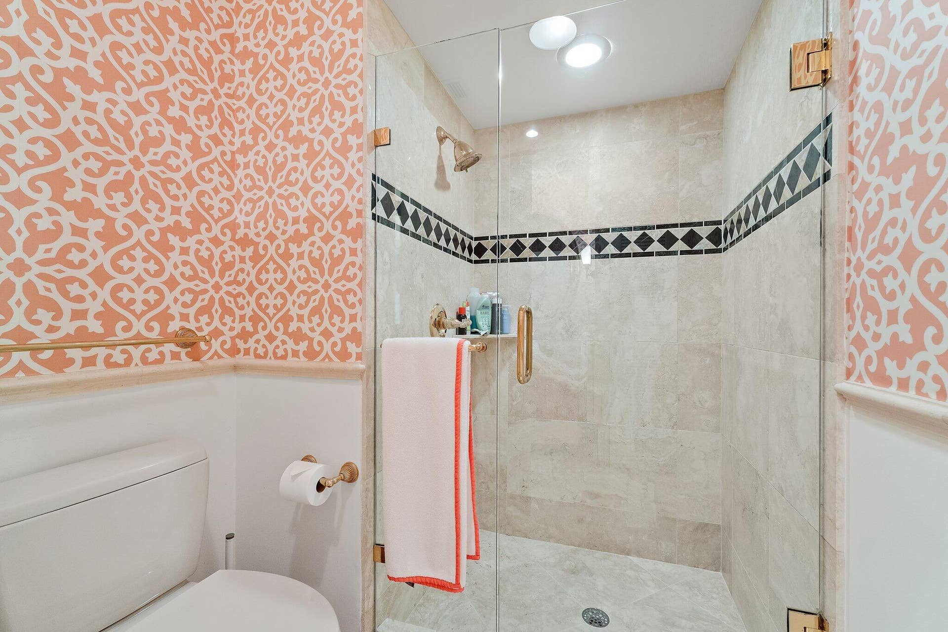 12420 Plantation Lane, North Palm Beach, FL 33408 Bath