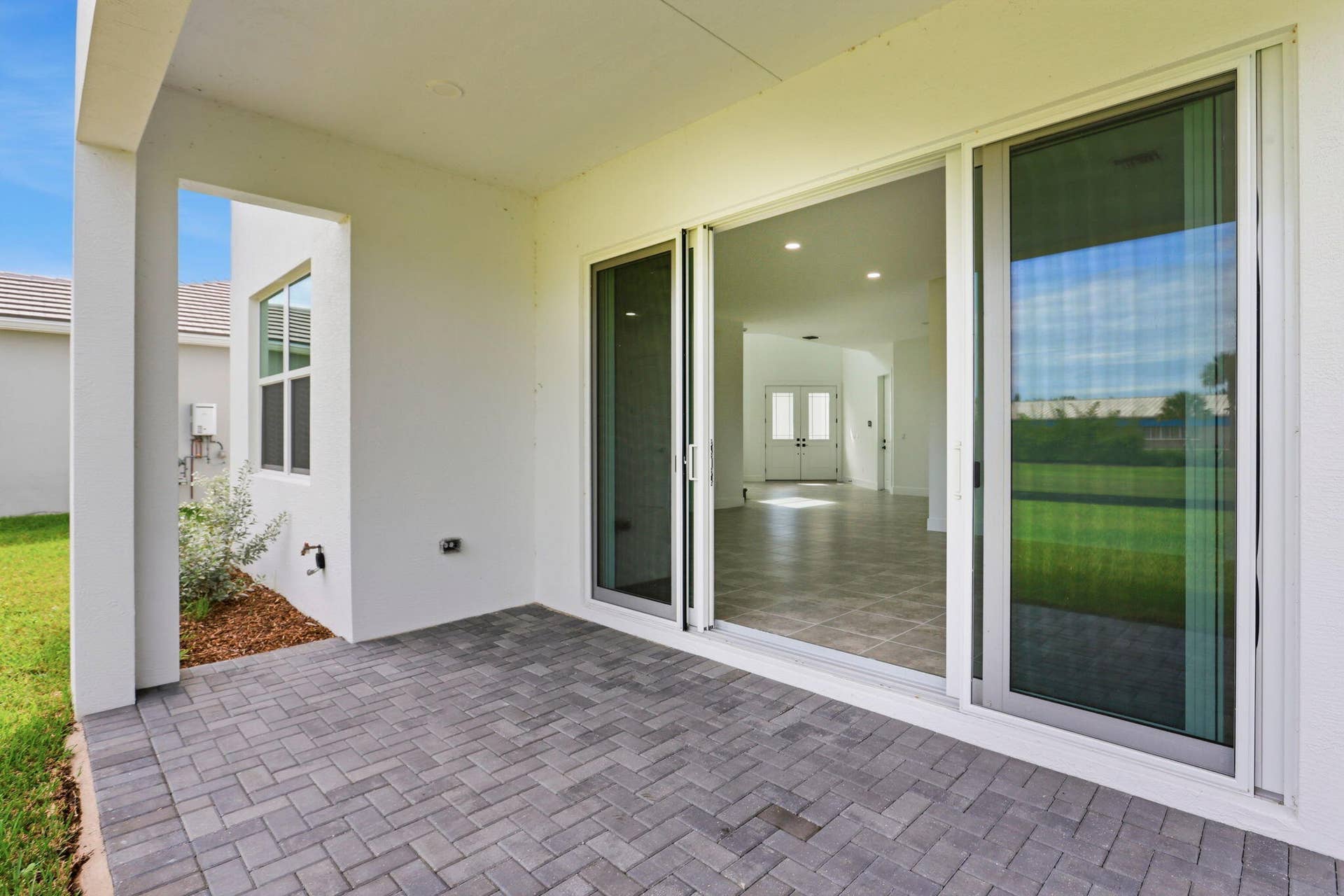 13985 Spruce Pine Drive, Westlake, FL 33470 porch