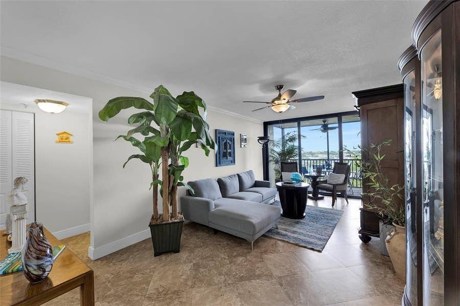 Property photo for 105 LAKE EMERALD Drive, #711, Oakland Park, FL