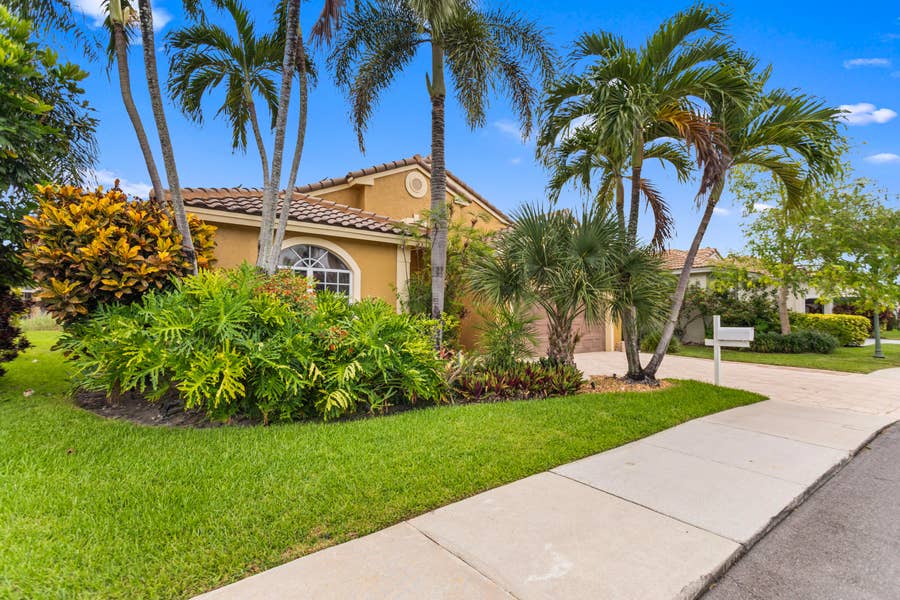 Property photo for 3254 NW 22ND Avenue, Oakland Park, FL