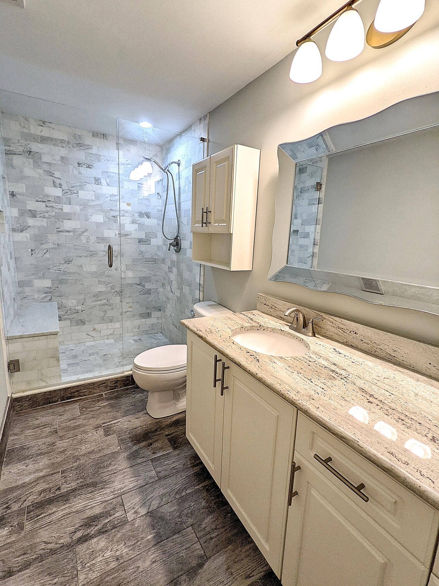 630 S SAPODILLA Avenue, #308, West Palm Beach, FL 33401 7MasterBath (2)