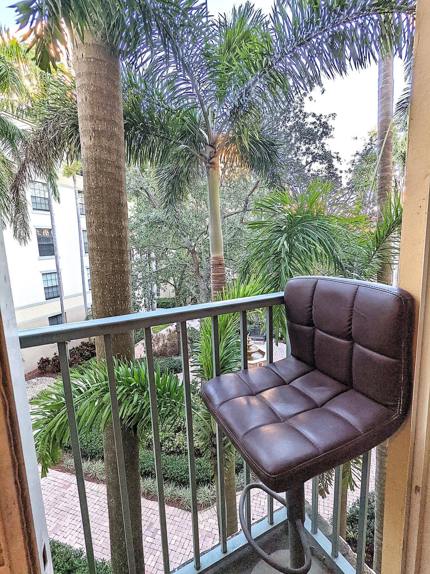 630 S SAPODILLA Avenue, #308, West Palm Beach, FL 33401 2a little Balcony