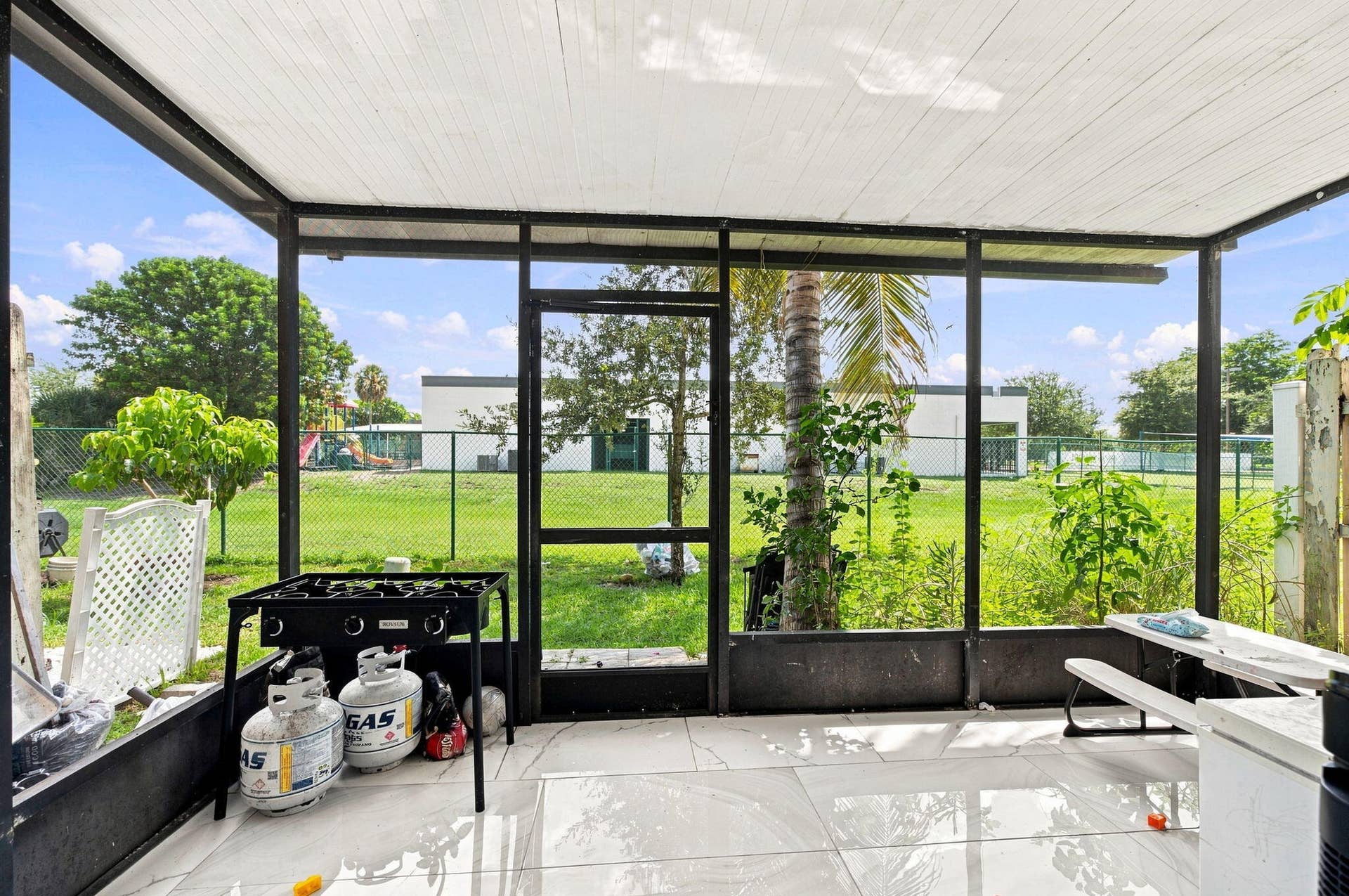 26-web-or-mls-3370-beau-rivage-dr-3-g