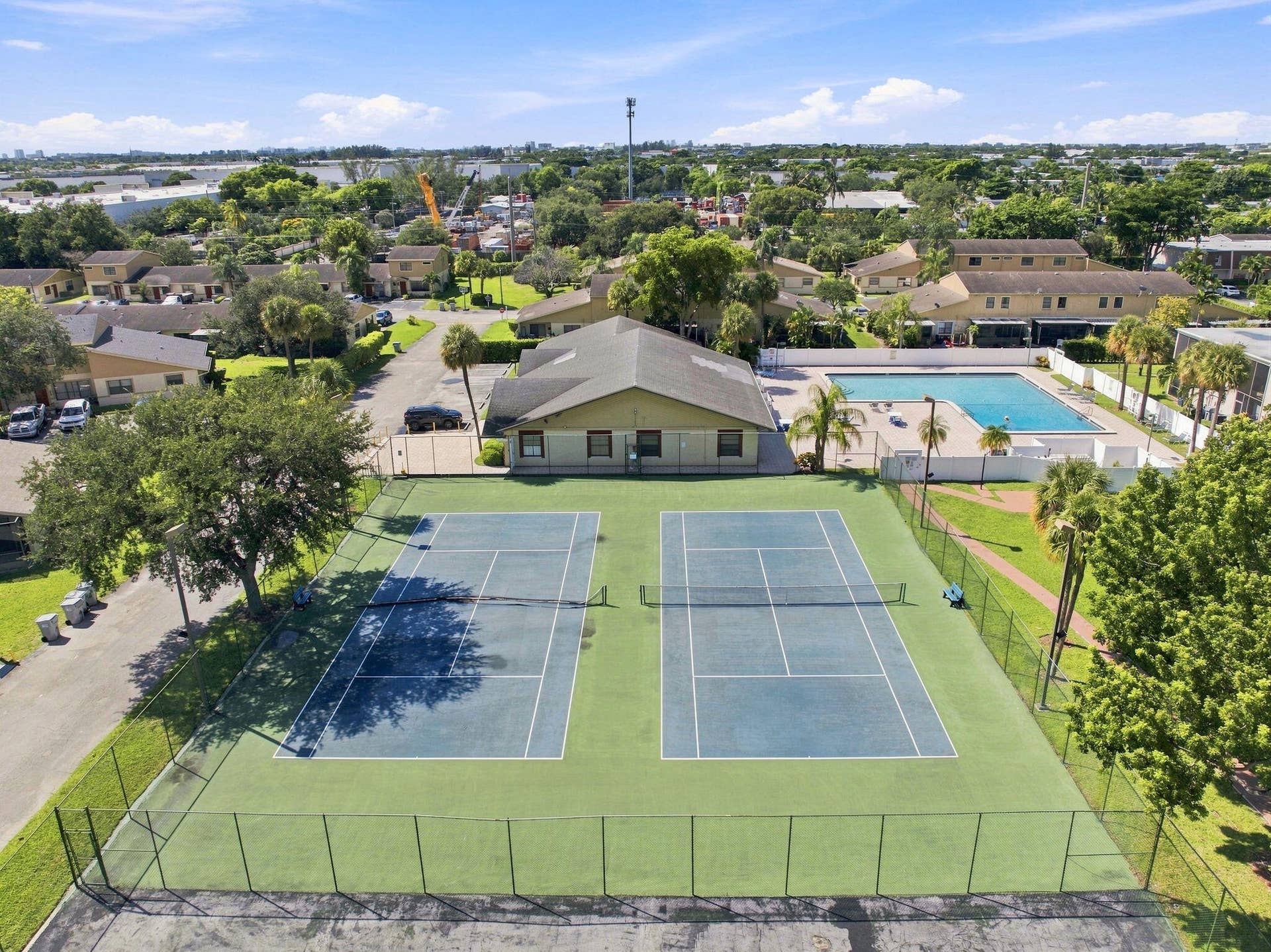 34-web-or-mls-3370-beau-rivage-dr-3-g
