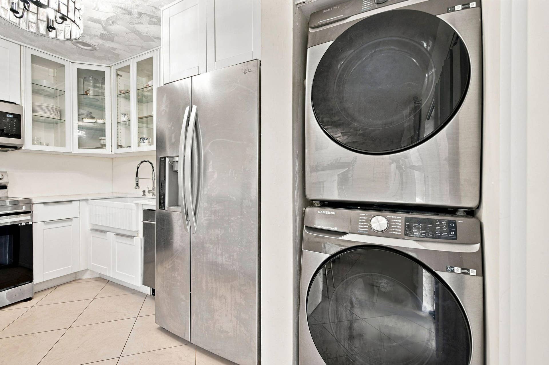 18-web-or-mls-3370-beau-rivage-dr-3-g