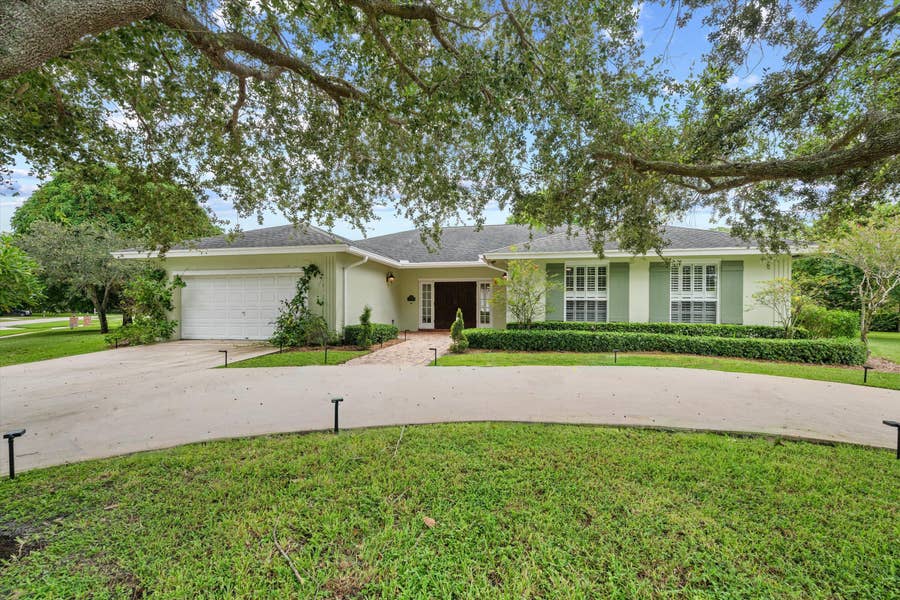 Property photo for 148 Scarborough Terrace, Wellington, FL