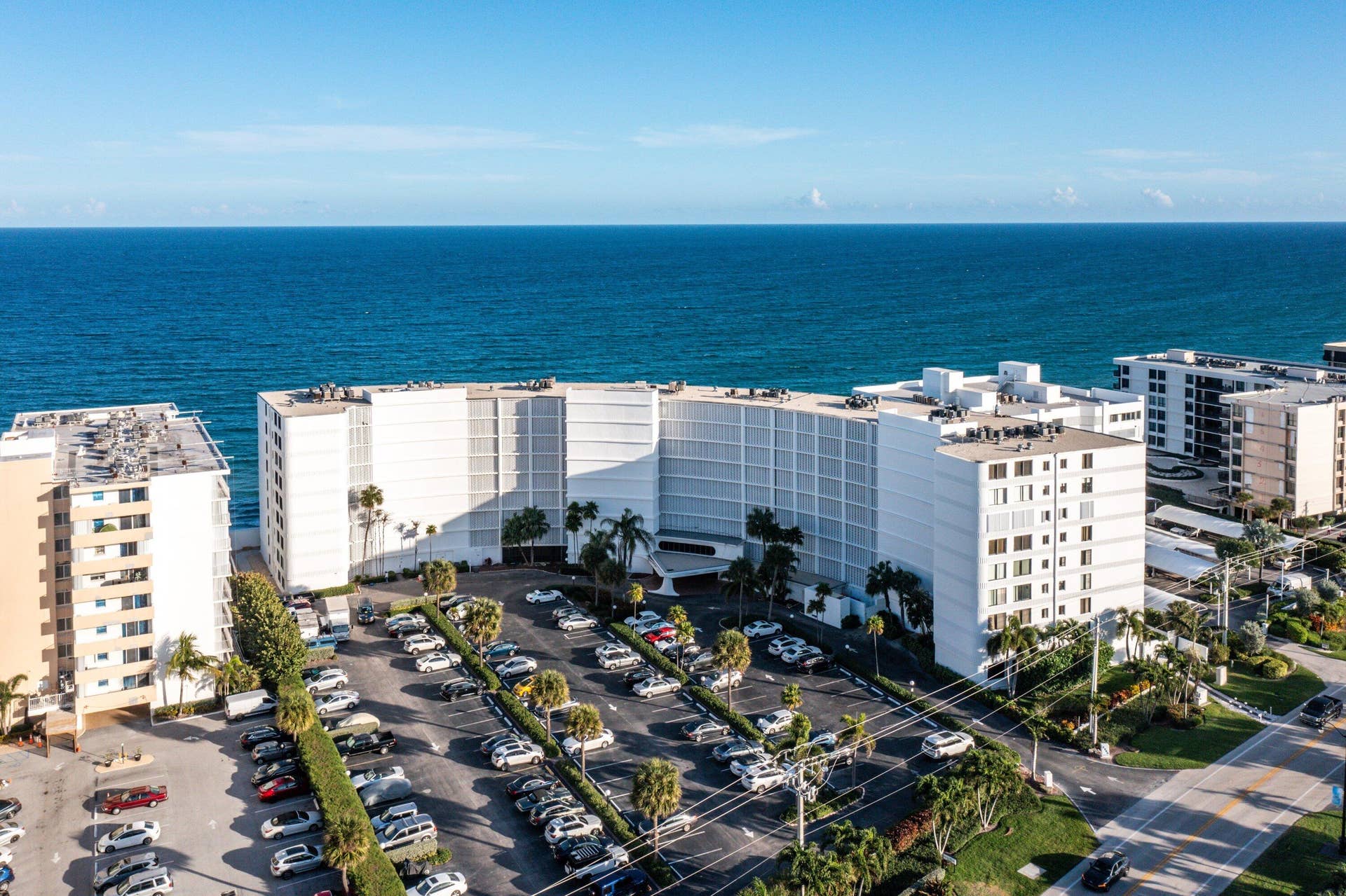 3590 S Ocean Boulevard, #301, South Palm Beach, FL 33480 046-3590SouthOceanBoulevard-301-SouthPal