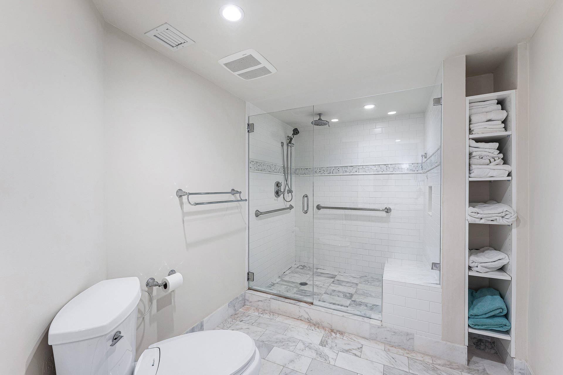 3590 S Ocean Boulevard, #301, South Palm Beach, FL 33480 025-3590SouthOceanBoulevard-301-SouthPal