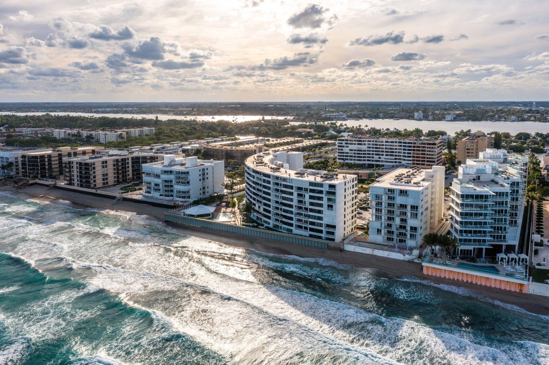 3590 S Ocean Boulevard, #301, South Palm Beach, FL 33480 043-3590SouthOceanBoulevard-301-SouthPal