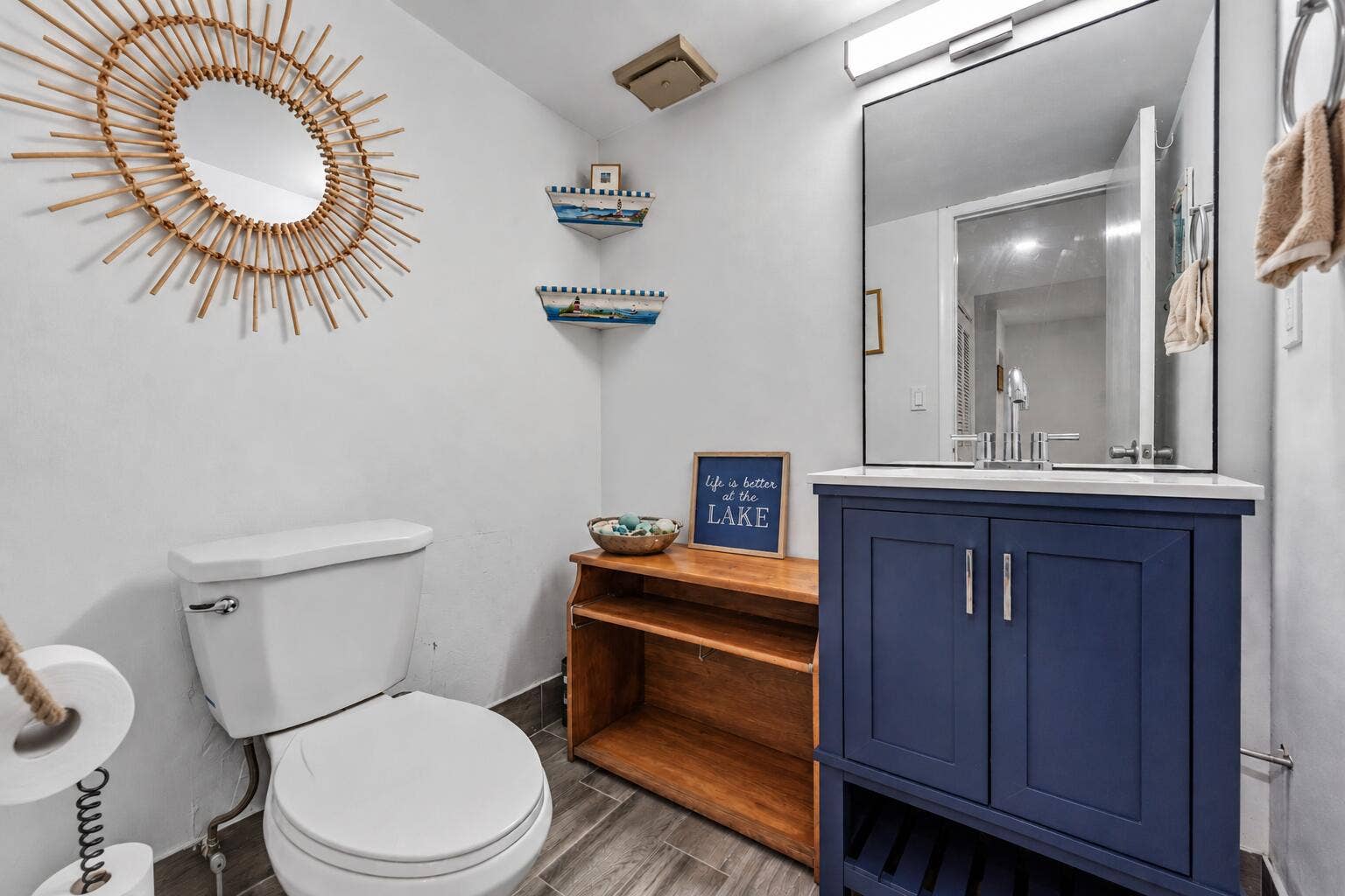 209 Wimbledon Lakes Drive, Plantation, FL 33324 Half Bath Downstairs