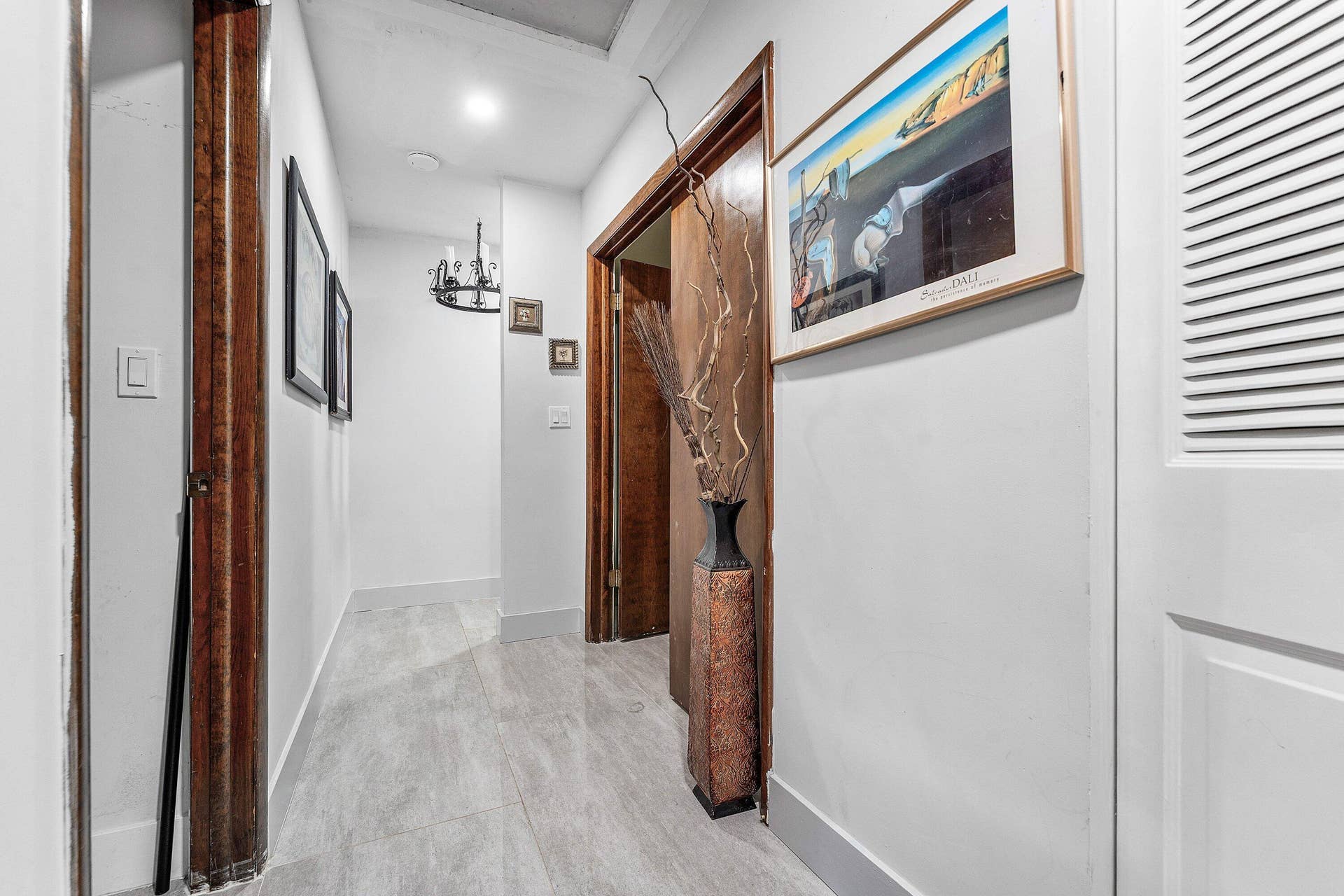 209 Wimbledon Lakes Drive, Plantation, FL 33324 Upstairs Hallway