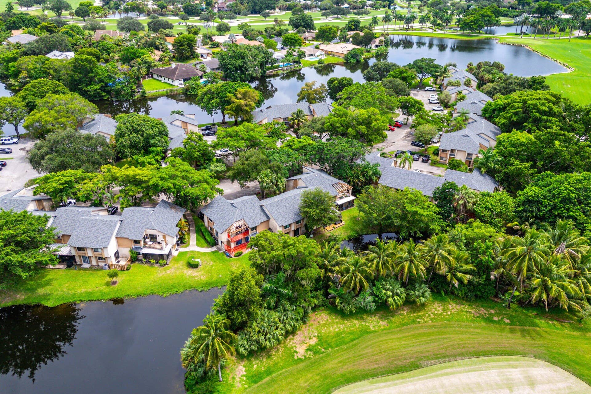 209 Wimbledon Lakes Drive, Plantation, FL 33324 Jacaranda Country Club