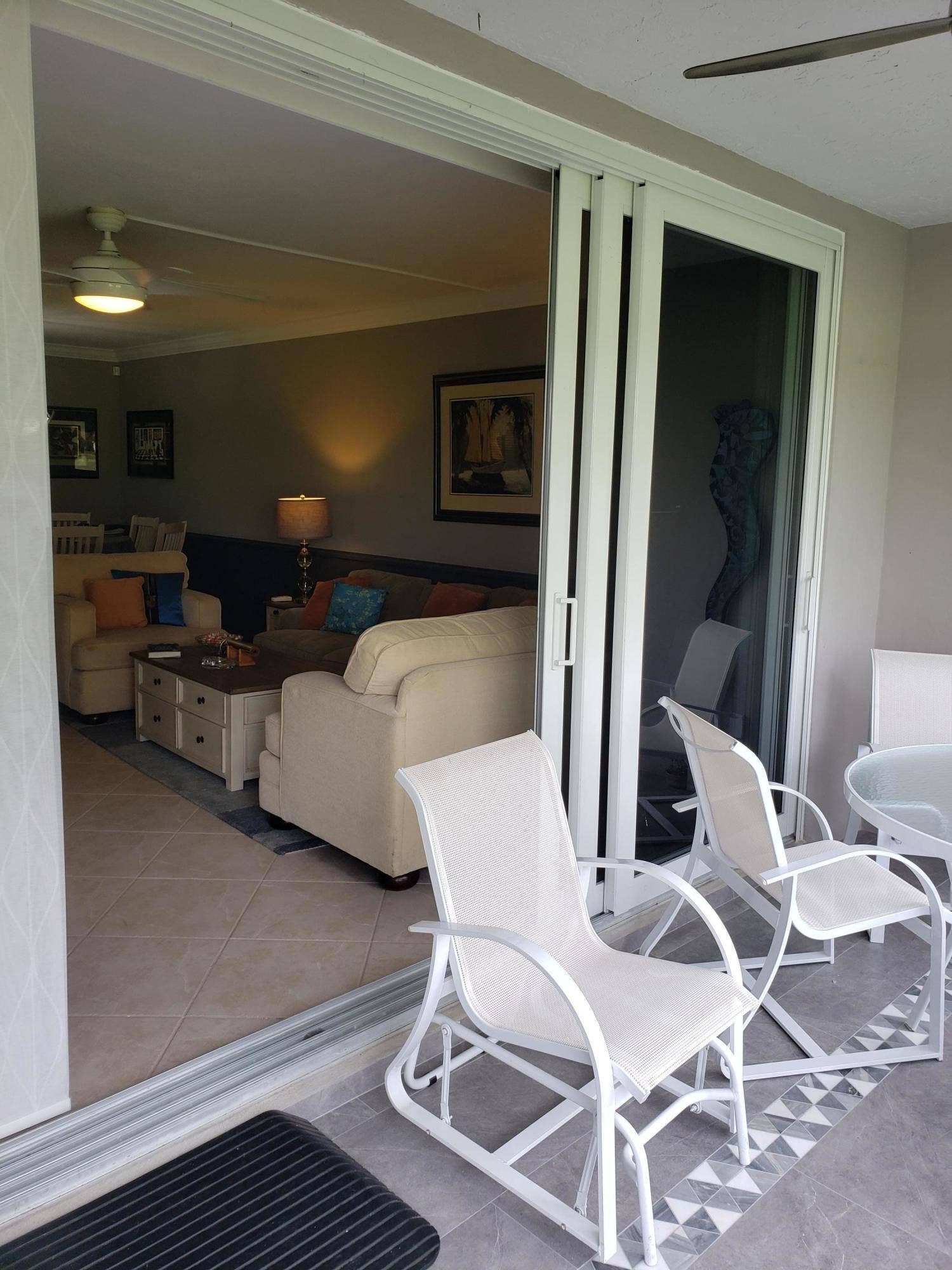 3980 Oaks Clubhouse Drive, #101, Pompano Beach, Pompano Beach, FL 33069 Living Room Patio