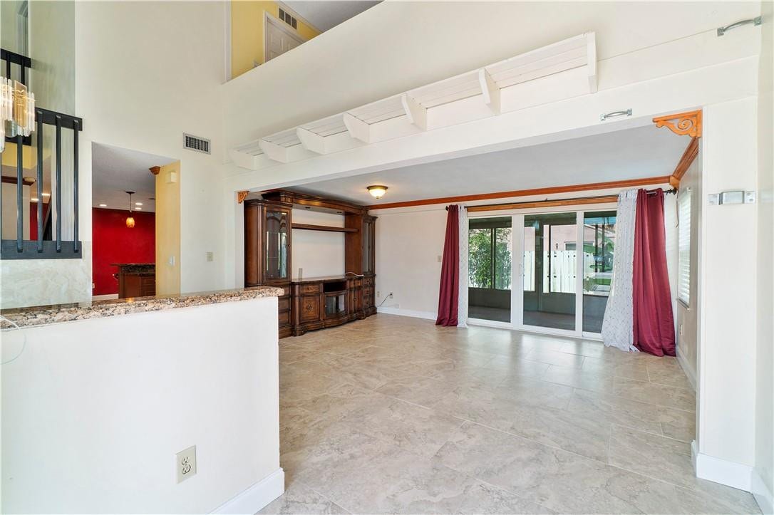 710 Briarwood Terrace, Davie, FL 33325 Photo 8