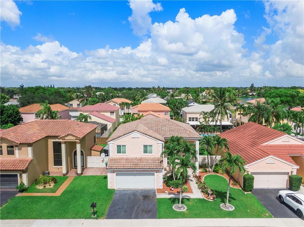 710 Briarwood Terrace, Davie, FL 33325 Photo 37