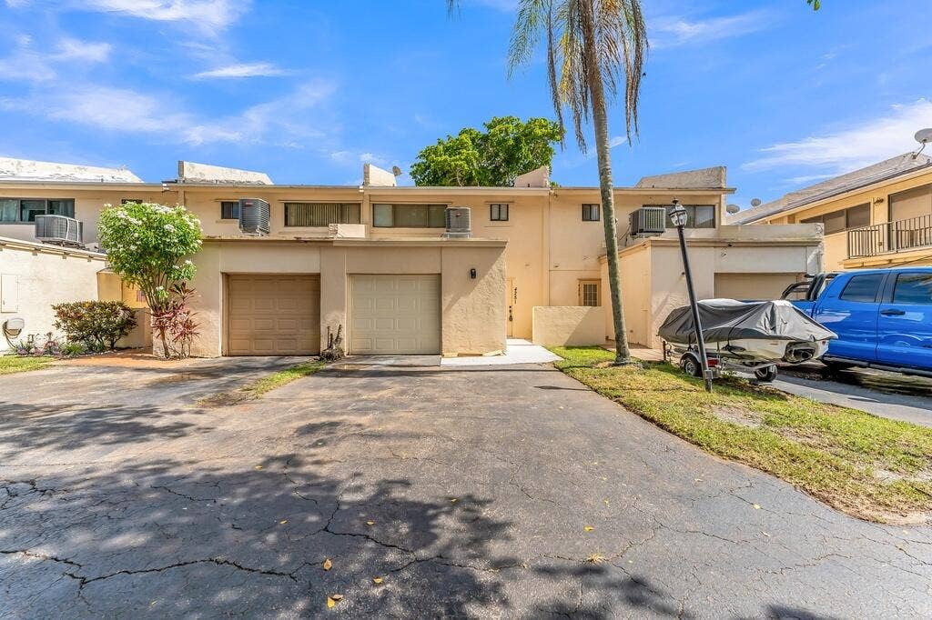 4281 NW 76 Avenue, Davie, FL 33328 4_1024px