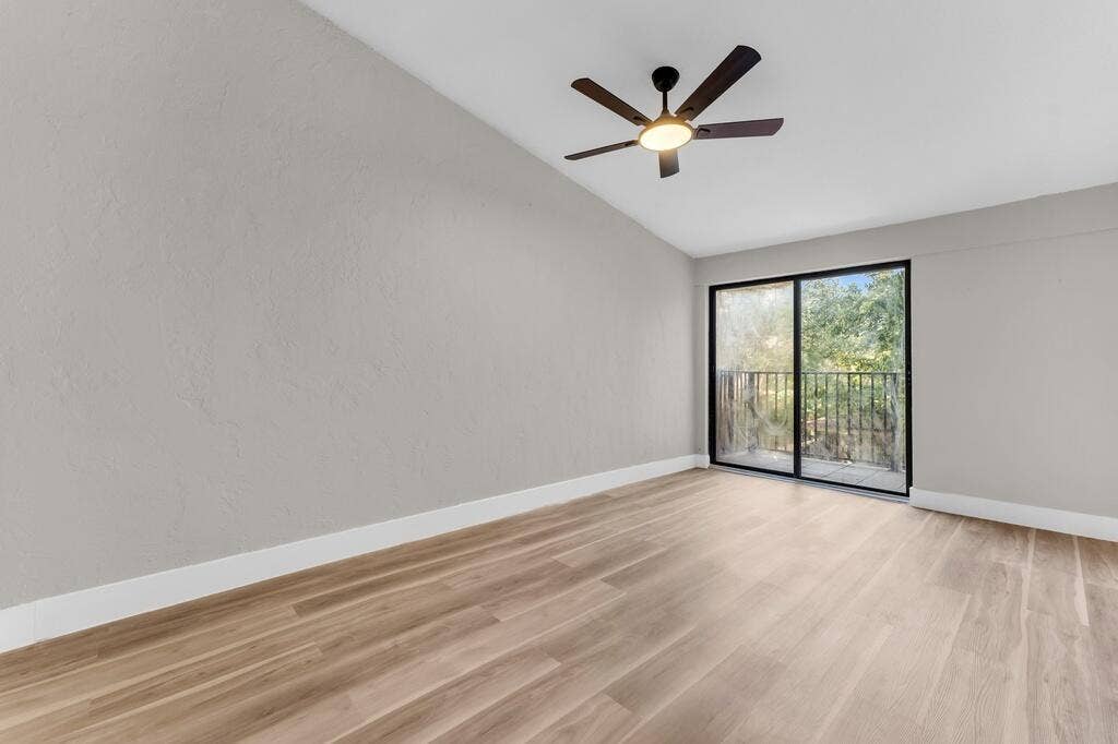 4281 NW 76 Avenue, Davie, FL 33328 19_1024px
